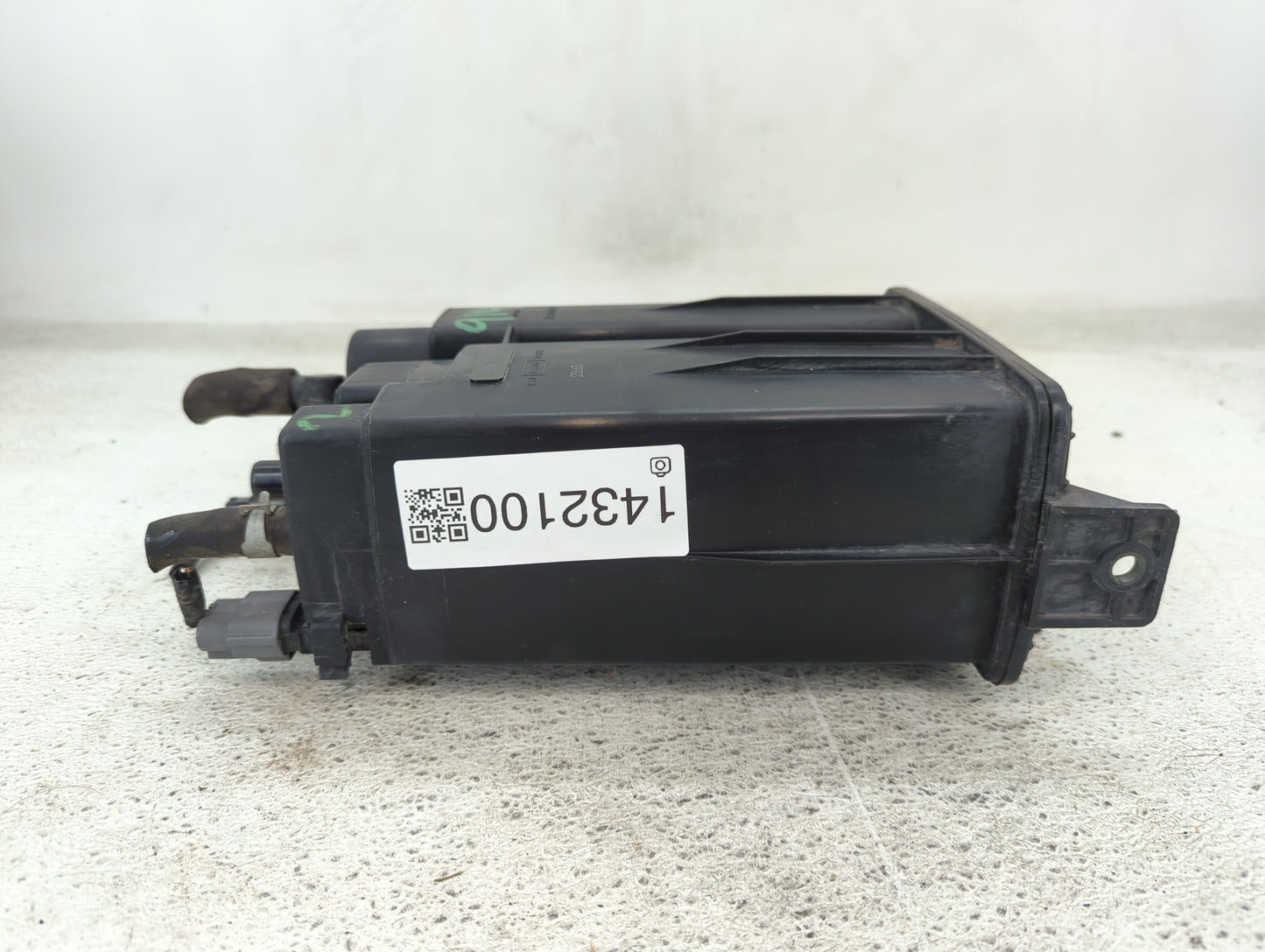 2017 Nissan Maxima Fuel Vapor Charcoal Canister 1432100 - Oemusedautoparts1.com