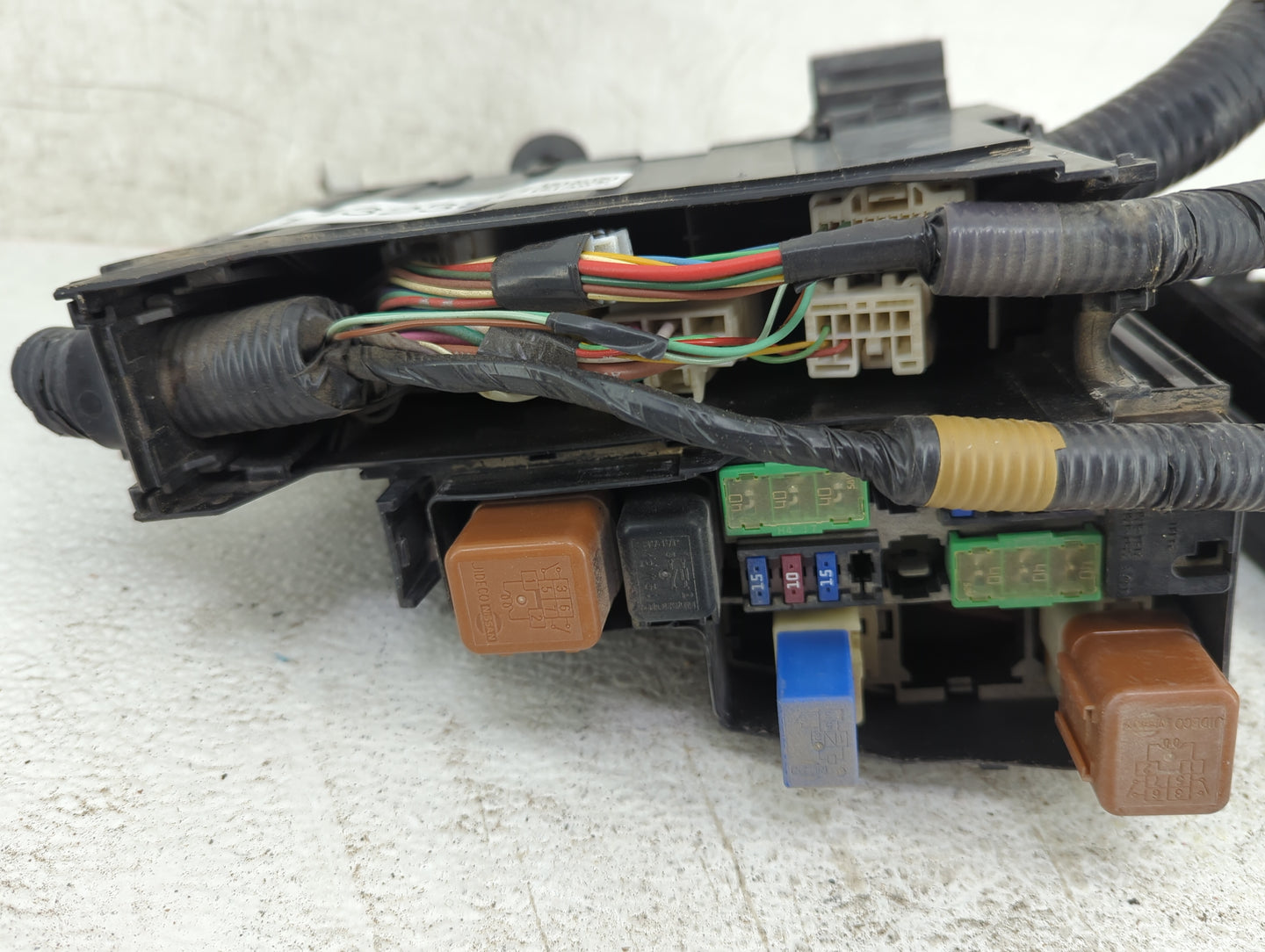 2016-2021 Nissan Maxima Fusebox Fuse Box Panel Relay Module Fits Fits 2016 2017 2018 2019 2020 2021 OEM Used Auto Parts - Oe