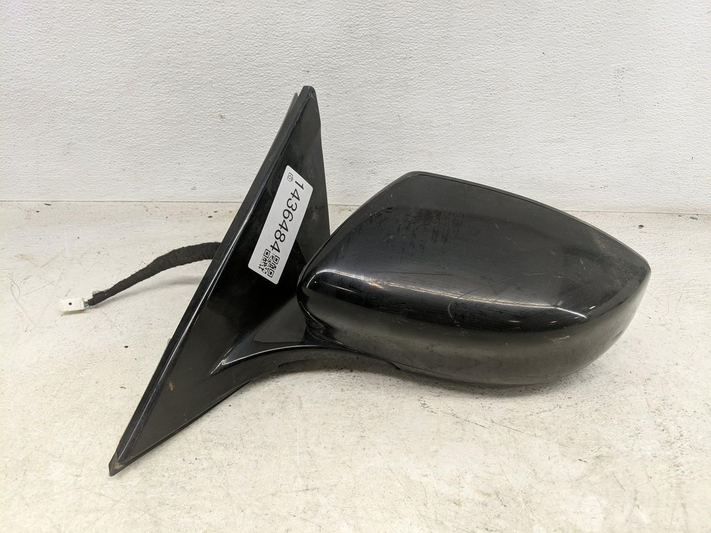 2016-2020 Nissan Maxima Driver Side View Mirror - Left Door Mirror OEM Used - Oemusedautoparts1.com