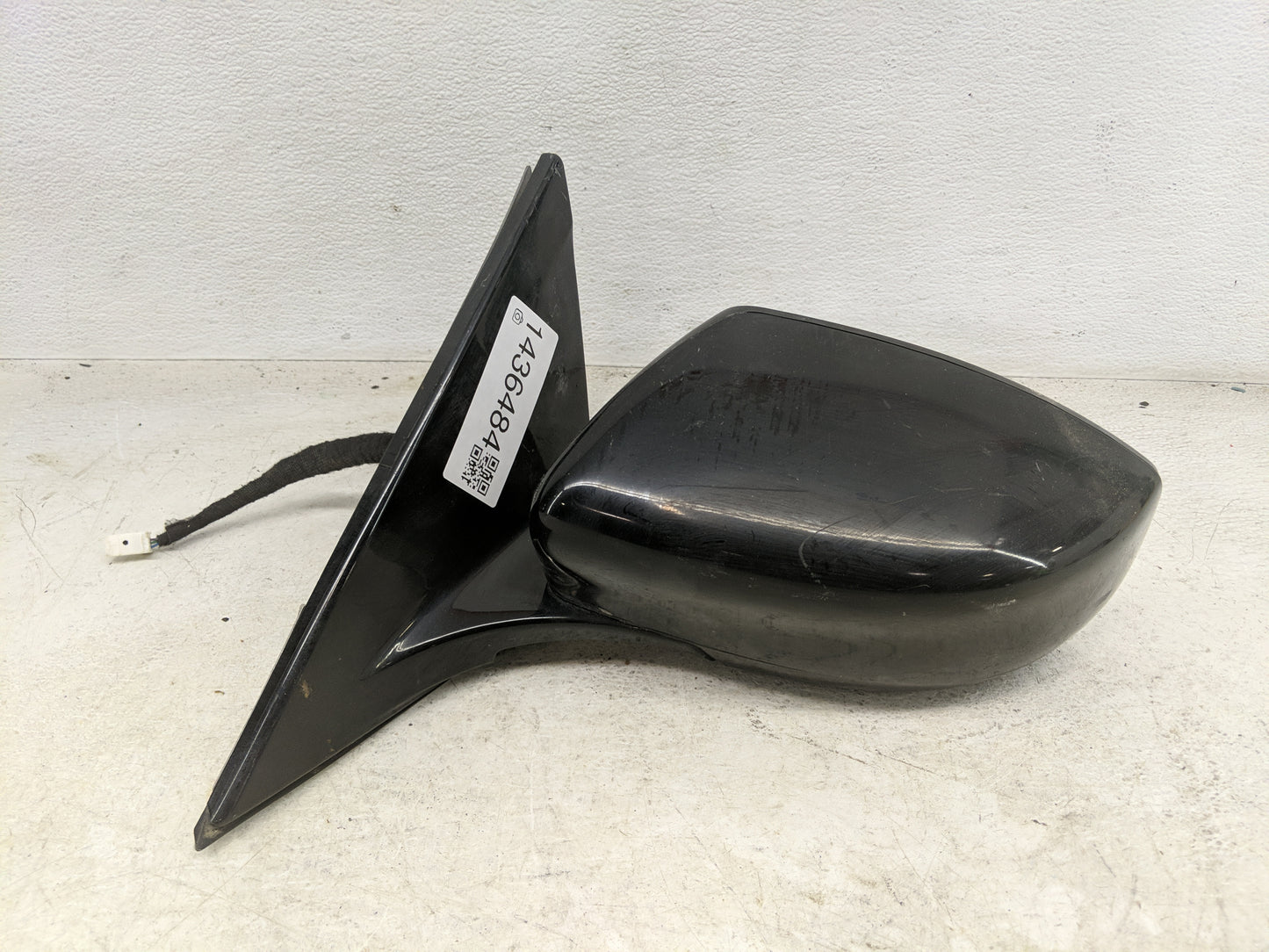 2016-2020 Nissan Maxima Driver Side View Mirror - Left Door Mirror OEM Used - Oemusedautoparts1.com