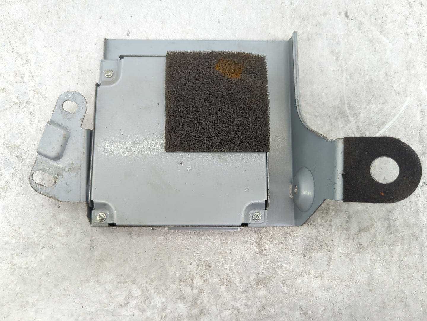 2017-2018 Nissan Maxima Body Control Module Bcm Inner Cabin Fuse Box - Oemusedautoparts1.com