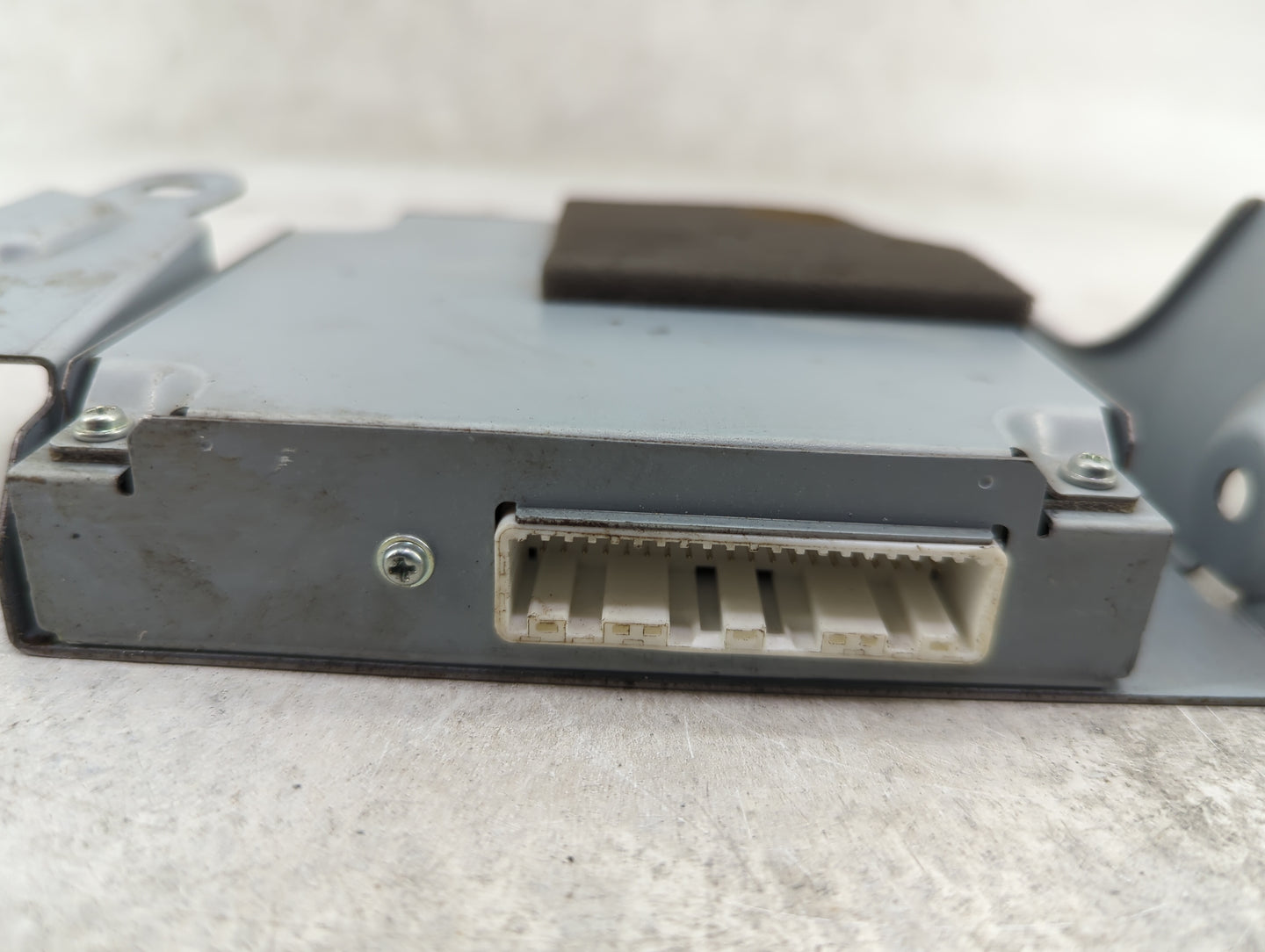 2017-2018 Nissan Maxima Body Control Module Bcm Inner Cabin Fuse Box - Oemusedautoparts1.com