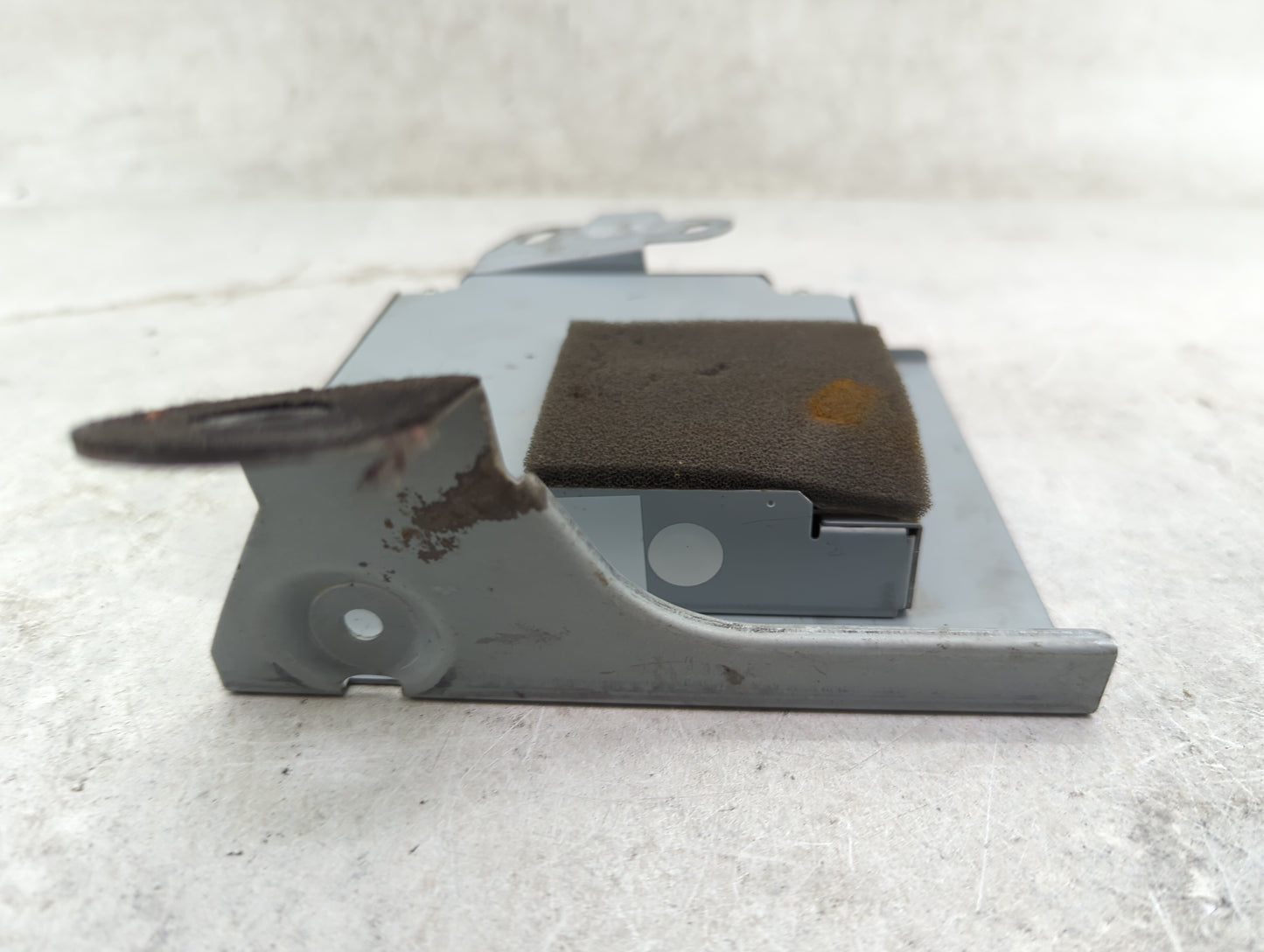 2017-2018 Nissan Maxima Body Control Module Bcm Inner Cabin Fuse Box - Oemusedautoparts1.com