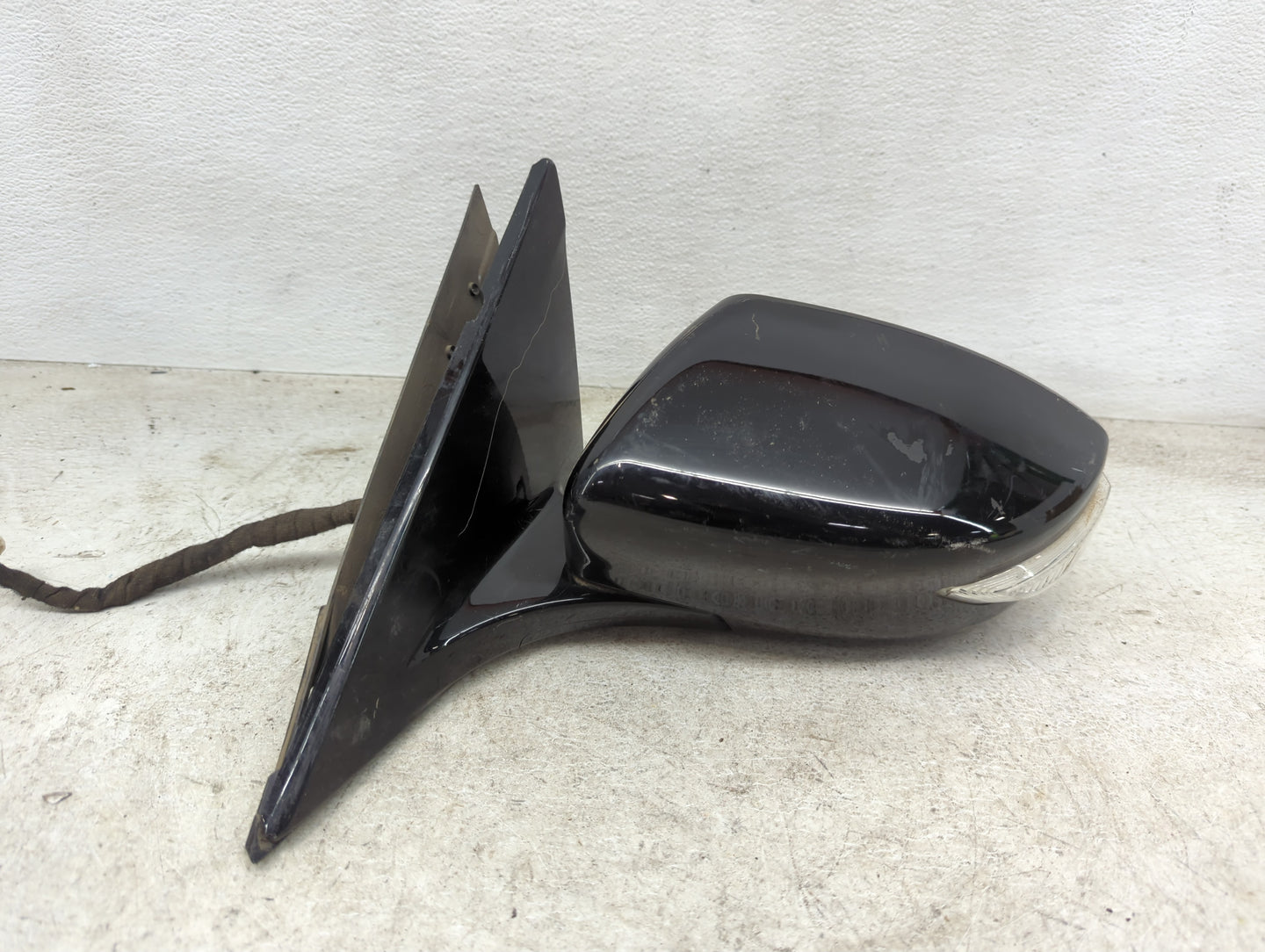 2016-2020 Nissan Maxima Driver Side View Mirror - Left Door Mirror OEM Used - Oemusedautoparts1.com