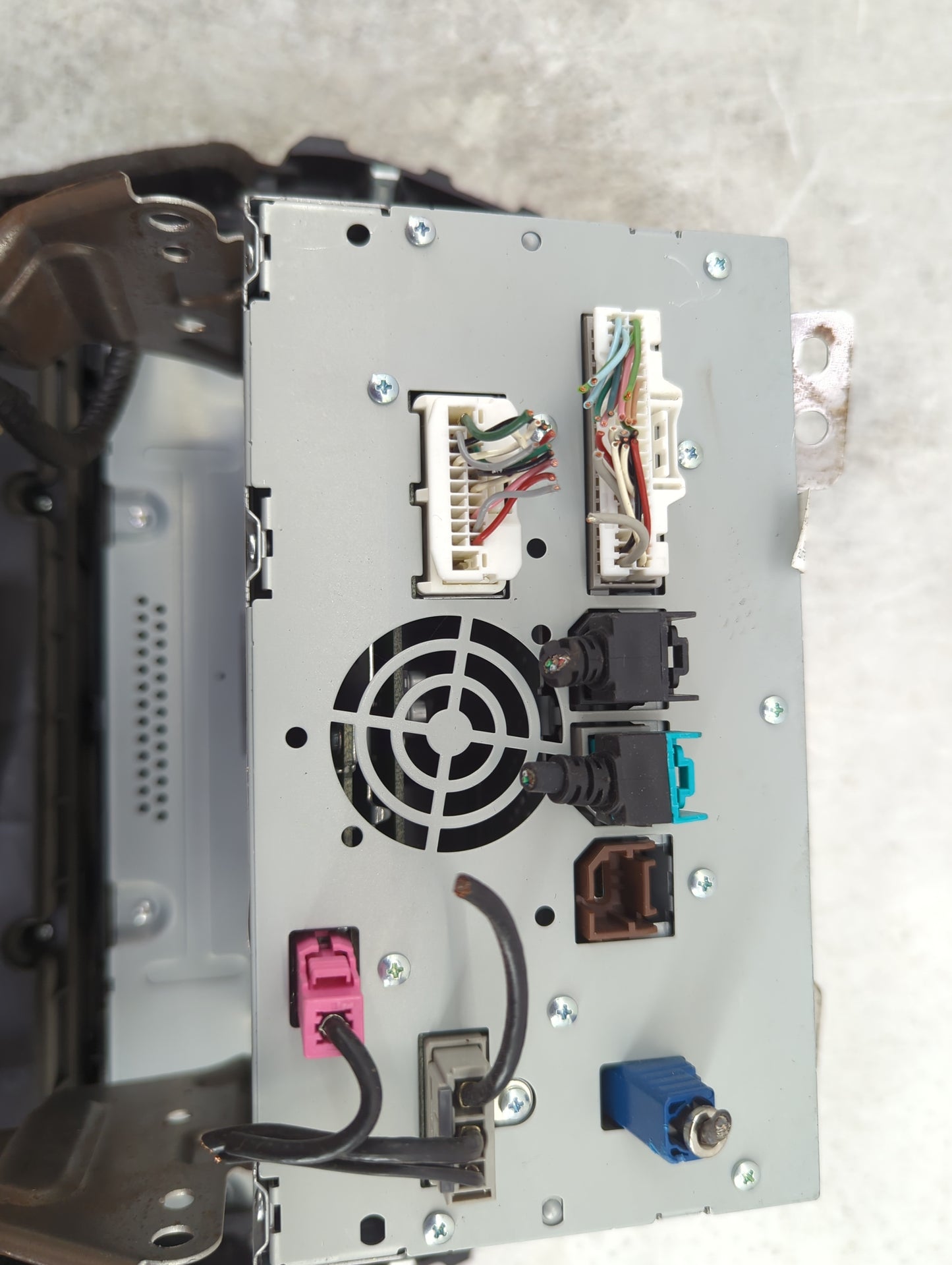 2017 Nissan Maxima Radio AM FM Cd Player Receiver Replacement P/N:25915 9DA QY-8550, WY2QY8550 Fits OEM Used Auto Parts - Oe