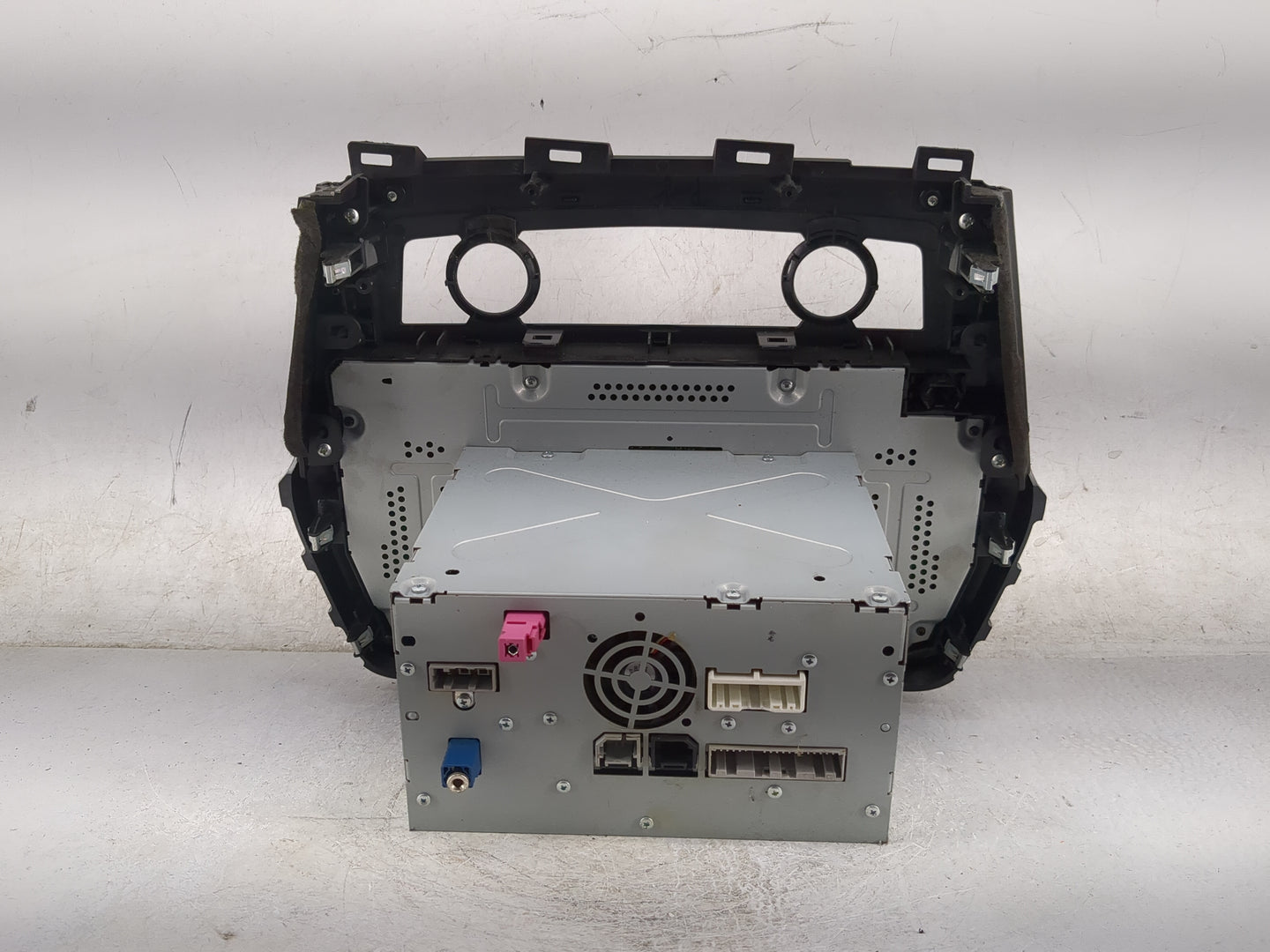 2017 Nissan Maxima Radio AM FM Cd Player Receiver Replacement P/N:259159DD0A QY-8500 Fits OEM Used Auto Parts - Oemusedautop