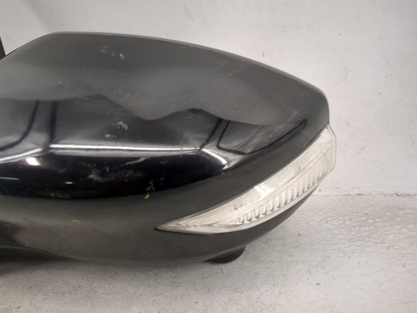 2016-2019 Nissan Maxima Driver Side View Mirror - Left Door Mirror OEM Used - Oemusedautoparts1.com
