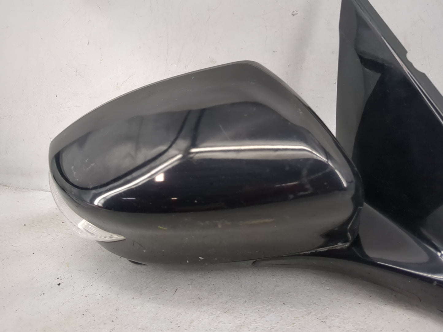 2016-2019 Nissan Maxima Passenger Side View Mirror - Right Door Mirror OEM Used - Oemusedautoparts1.com