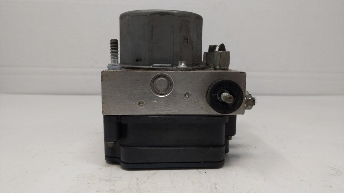 2016-2017 Nissan Maxima Anti-Lock Brake ABS Pump Module Actuator OEM P/N:47660 4RA0A Fits Fits 2016 2017 OEM Used Auto Parts