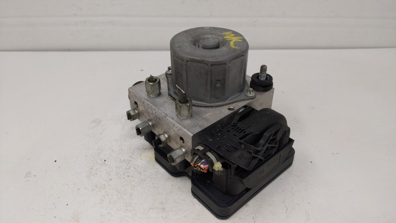 2016-2017 Nissan Maxima ABS Pump Control Module Replacement P/N:47660 4RA0A Fits Fits 2016 2017 OEM Used Auto Parts - Oemuse