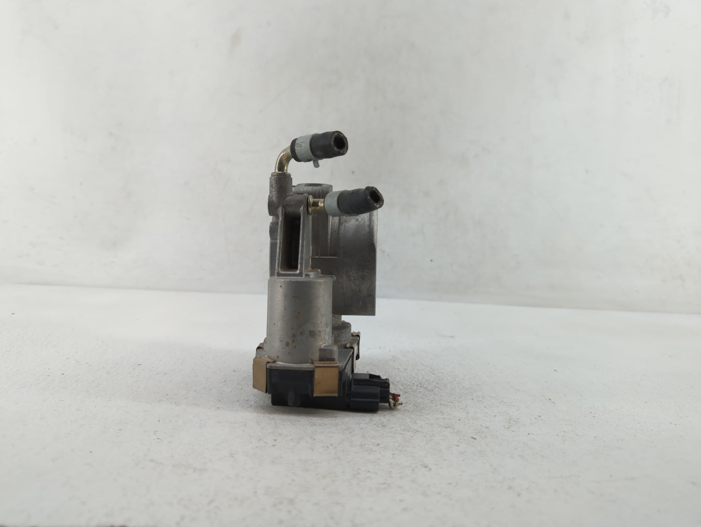 2016-2020 Nissan Maxima Throttle Body P/N:RME76-50 RME75-50, 6Z19A2 Fits Fits 2016 2017 2018 2019 2020 OEM Used Auto Parts -