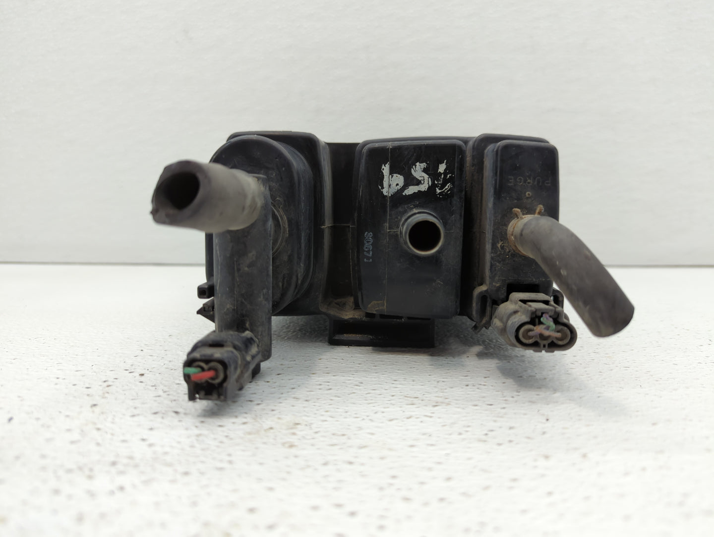 2017 Nissan Maxima Fuel Vapor Charcoal Canister 421779 - Oemusedautoparts1.com