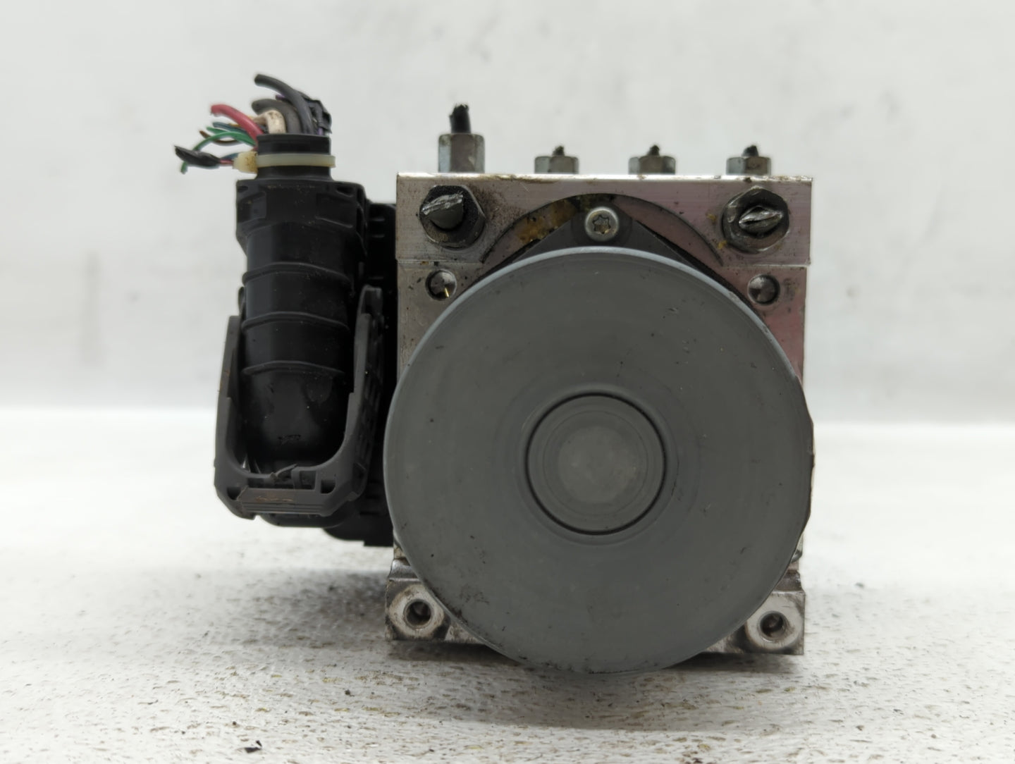 2016-2018 Nissan Maxima ABS Pump Control Module Replacement P/N:47660 4RB1C Fits Fits 2016 2017 2018 OEM Used Auto Parts - O