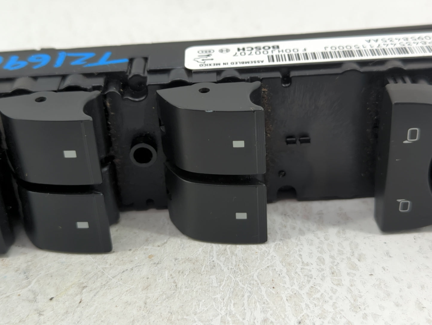 2017 Nissan Maxima Master Power Window Switch Replacement Driver Side Left P/N:20958435AA F00HJ00707 Fits OEM Used Auto Part