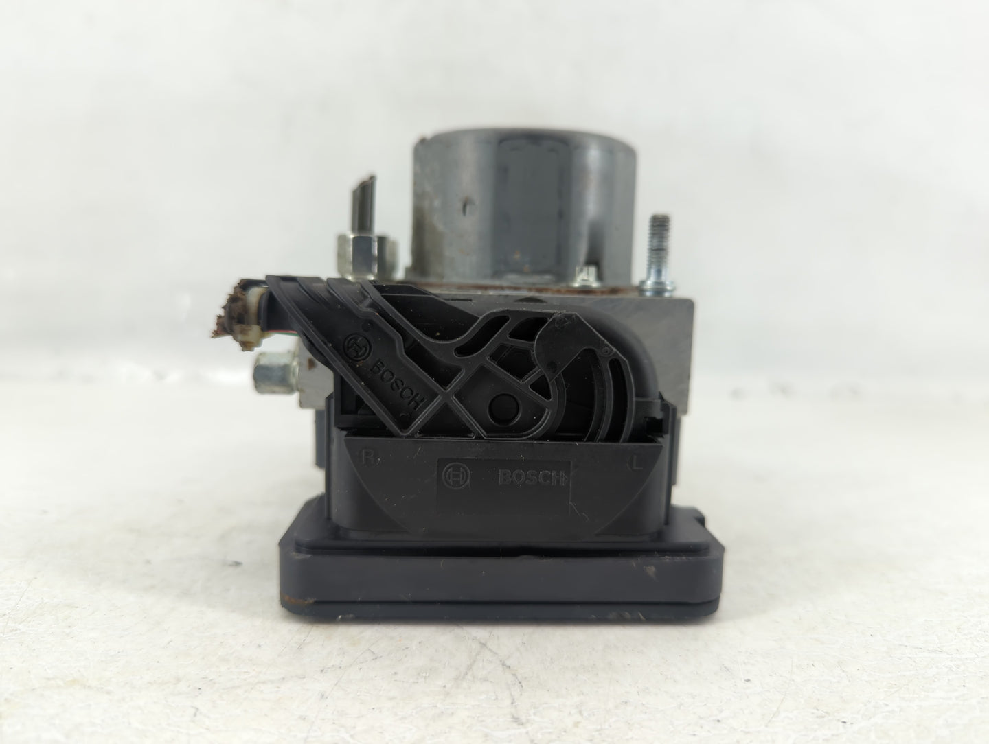 2016-2017 Nissan Maxima ABS Pump Control Module Replacement P/N:47660 9DD0A Fits Fits 2016 2017 OEM Used Auto Parts - Oemuse