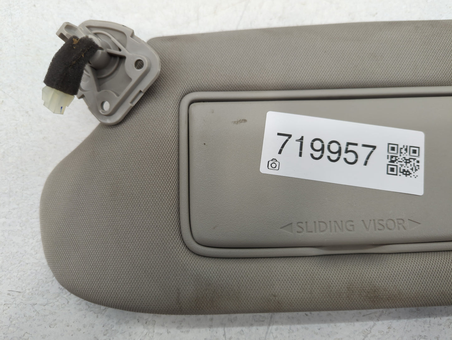2017 Nissan Maxima Sun Visor Shade Replacement Driver Left Mirror Fits OEM Used Auto Parts - Oemusedautoparts1.com