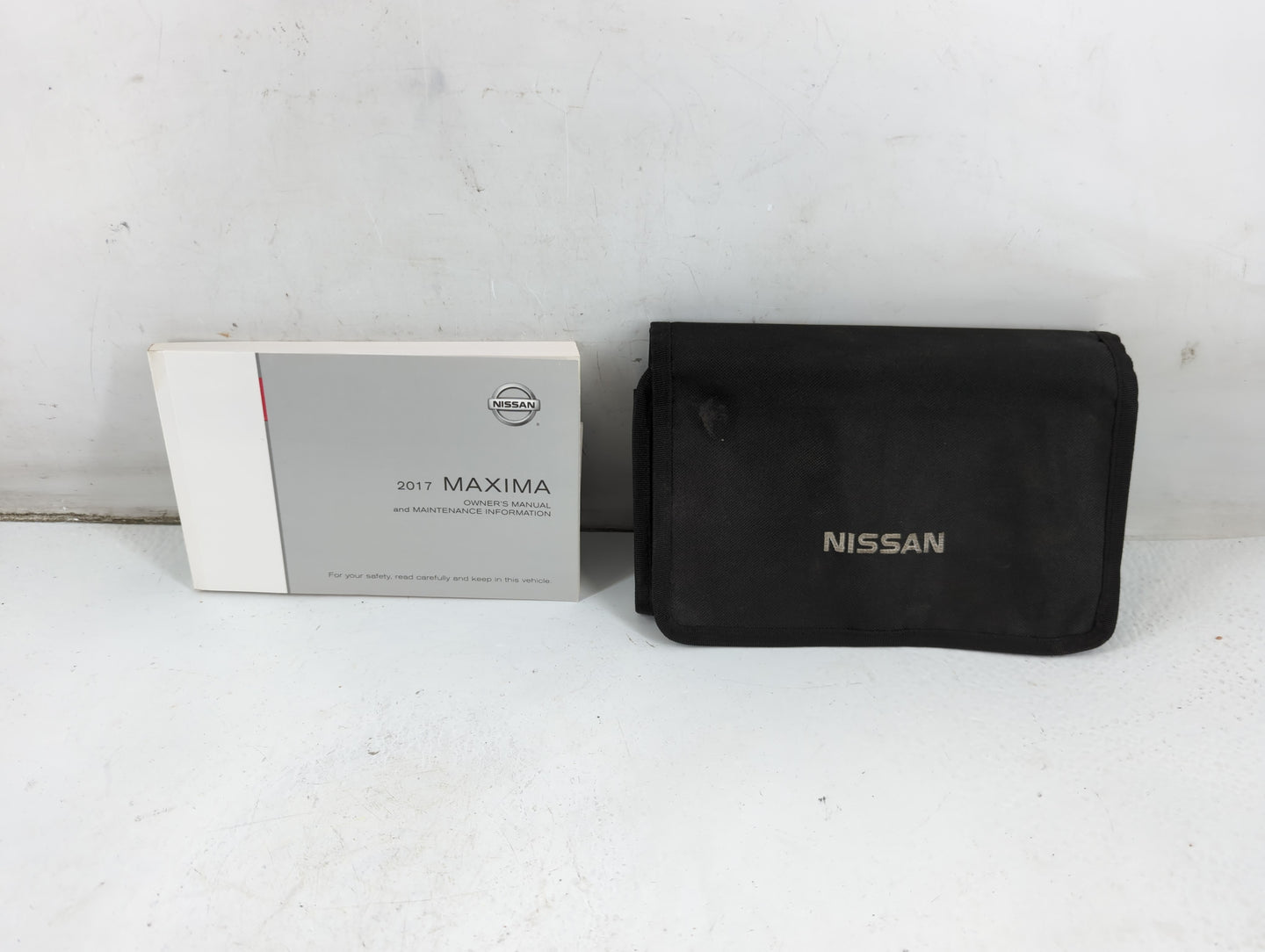 2017 Nissan Maxima Owners Manual Book Guide P/N:OM17EA 0A36U1 OEM Used Auto Parts - Oemusedautoparts1.com