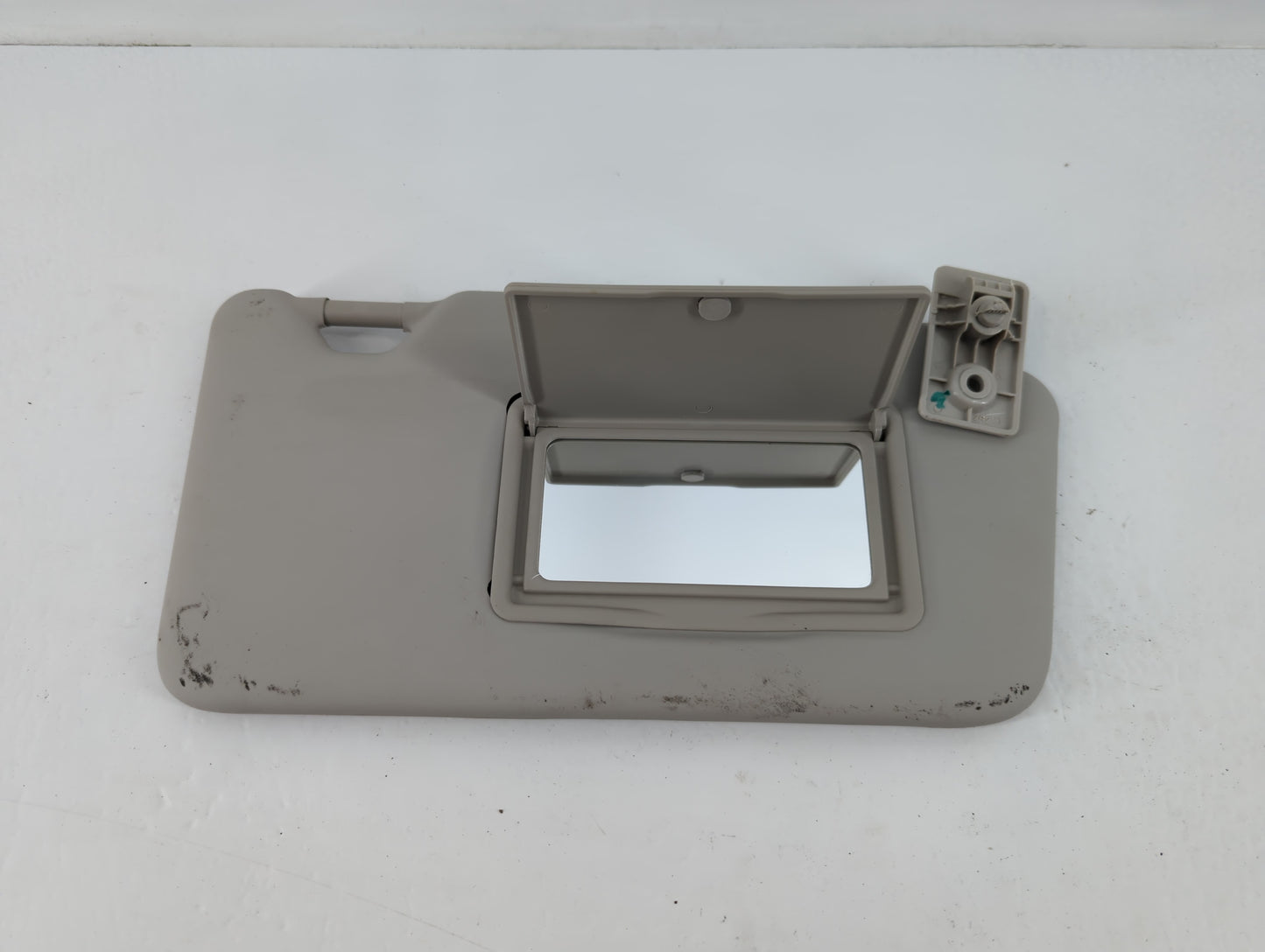 2015-2019 Nissan Micra Sun Visor Shade Replacement Passenger Right Mirror Fits Fits 2015 2016 2017 2018 2019 OEM Used Auto P