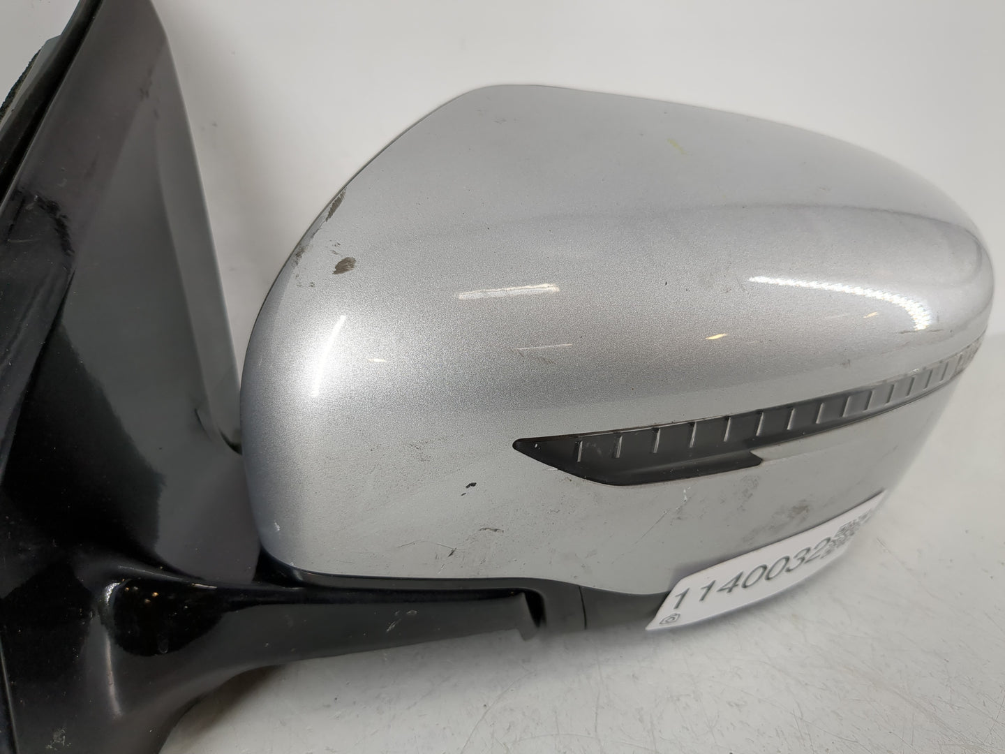 2016-2022 Nissan Murano Driver Side View Mirror - Left Door Mirror OEM Used - Oemusedautoparts1.com