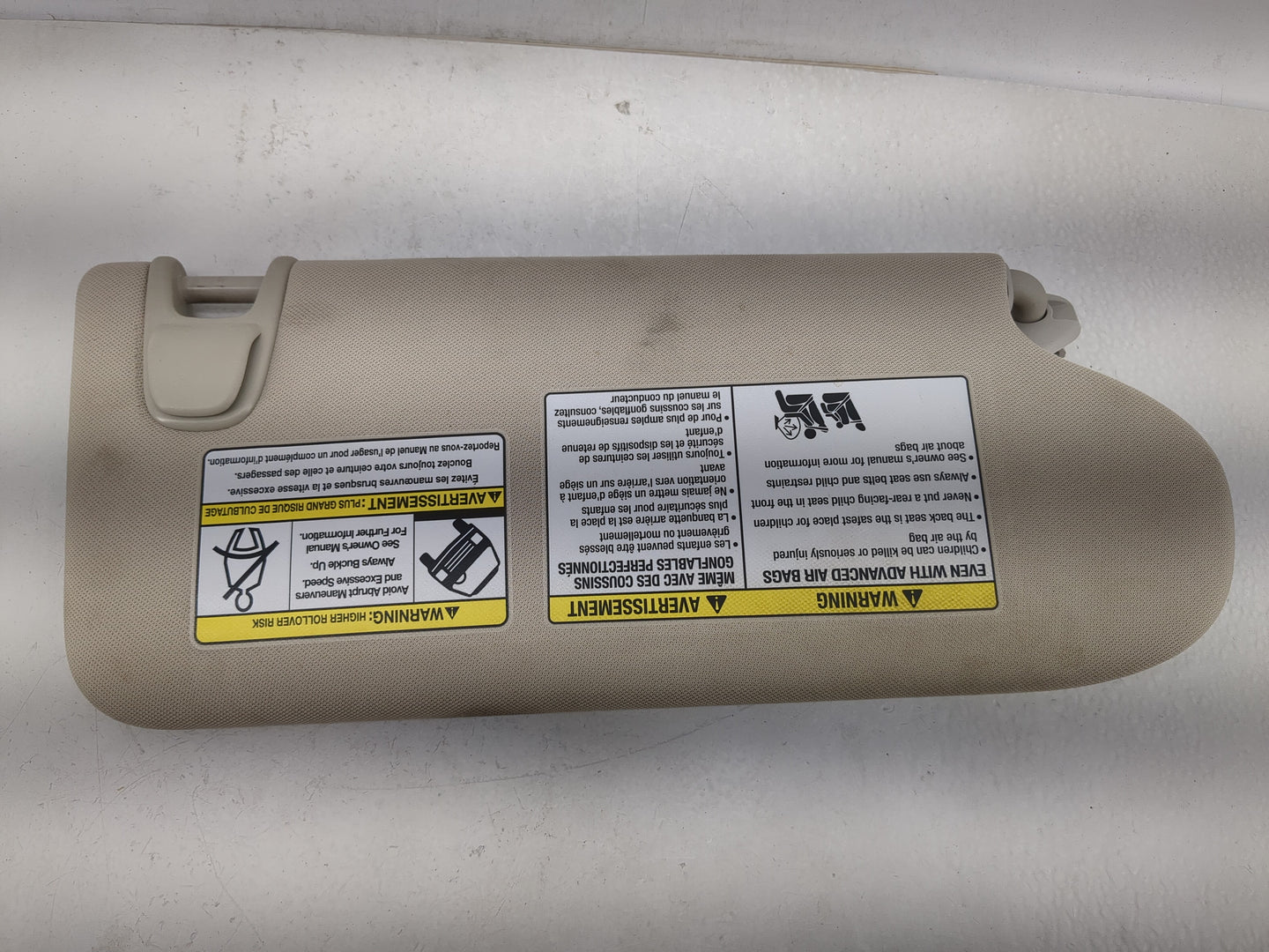 2015-2018 Nissan Murano Sun Visor Shade Replacement Driver Left Mirror Fits Fits 2015 2016 2017 2018 OEM Used Auto Parts - O