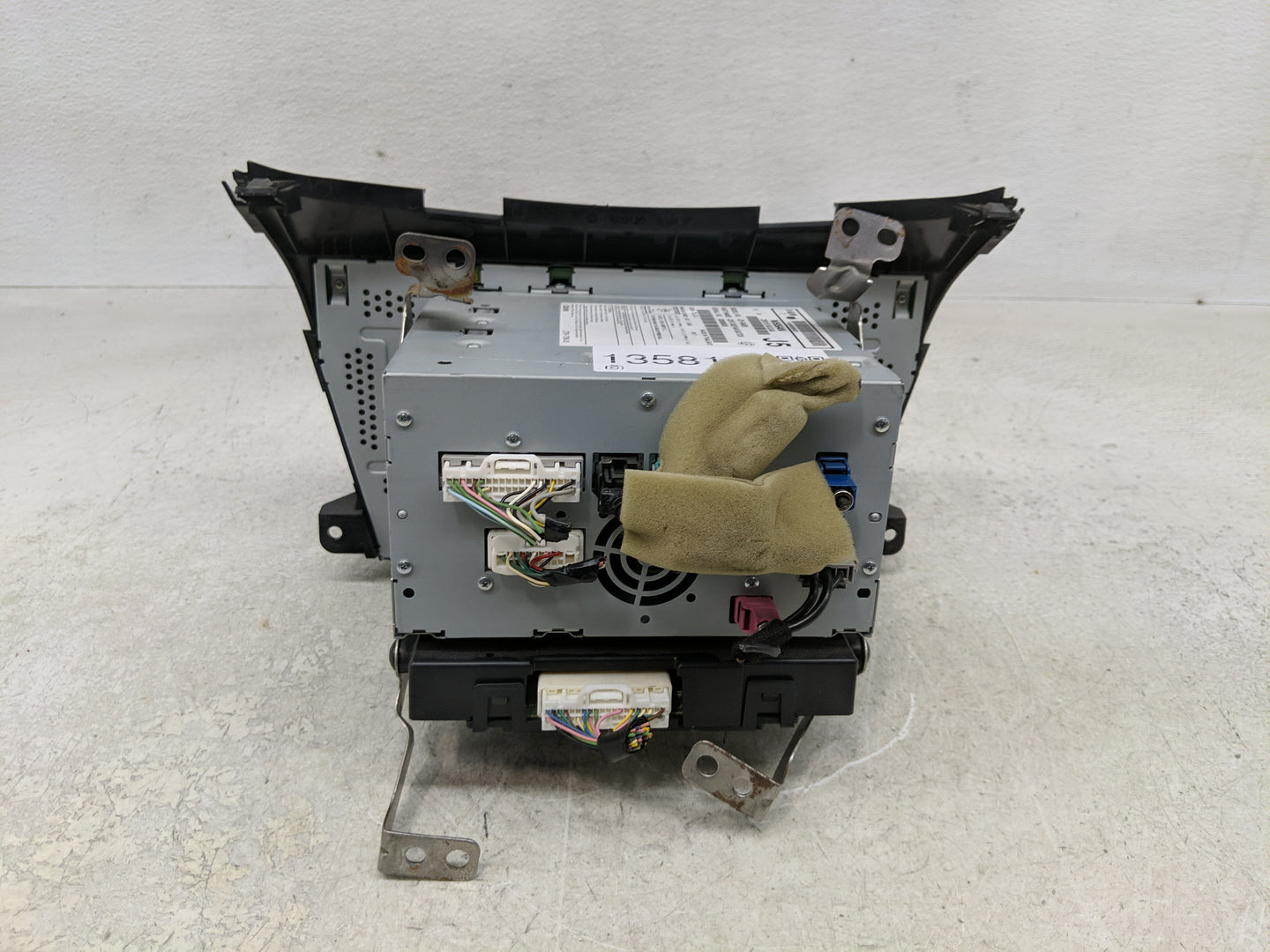 2017 Nissan Murano Radio AM FM Cd Player Receiver Replacement P/N:25915 9UC4A 25915 9UC1A, 259159UC1A Fits OEM Used Auto Par