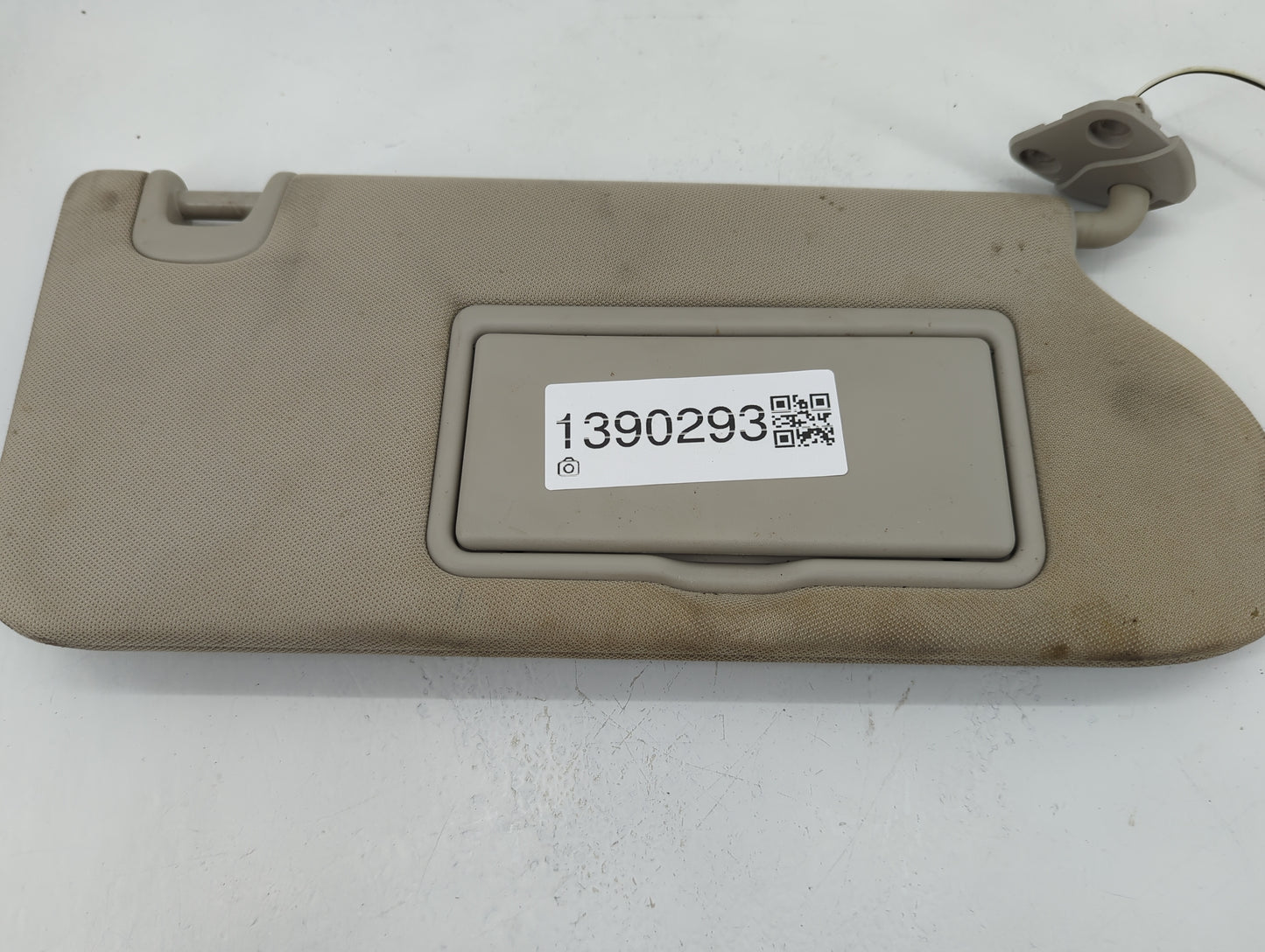 2015-2018 Nissan Murano Sun Visor Shade Replacement Passenger Right Mirror Fits Fits 2015 2016 2017 2018 OEM Used Auto Parts