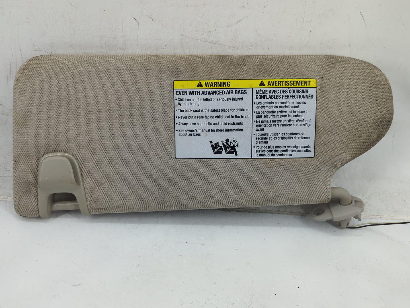 2015-2018 Nissan Murano Sun Visor Shade Replacement Passenger Right Mirror Fits Fits 2015 2016 2017 2018 OEM Used Auto Parts