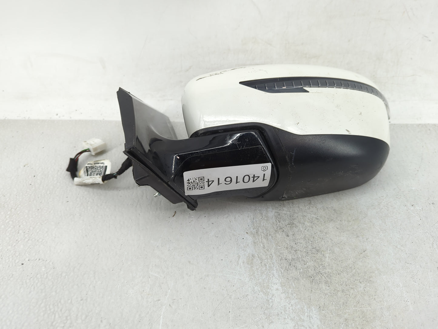 2016-2022 Nissan Murano Driver Side View Mirror - Left Door Mirror OEM Used - Oemusedautoparts1.com