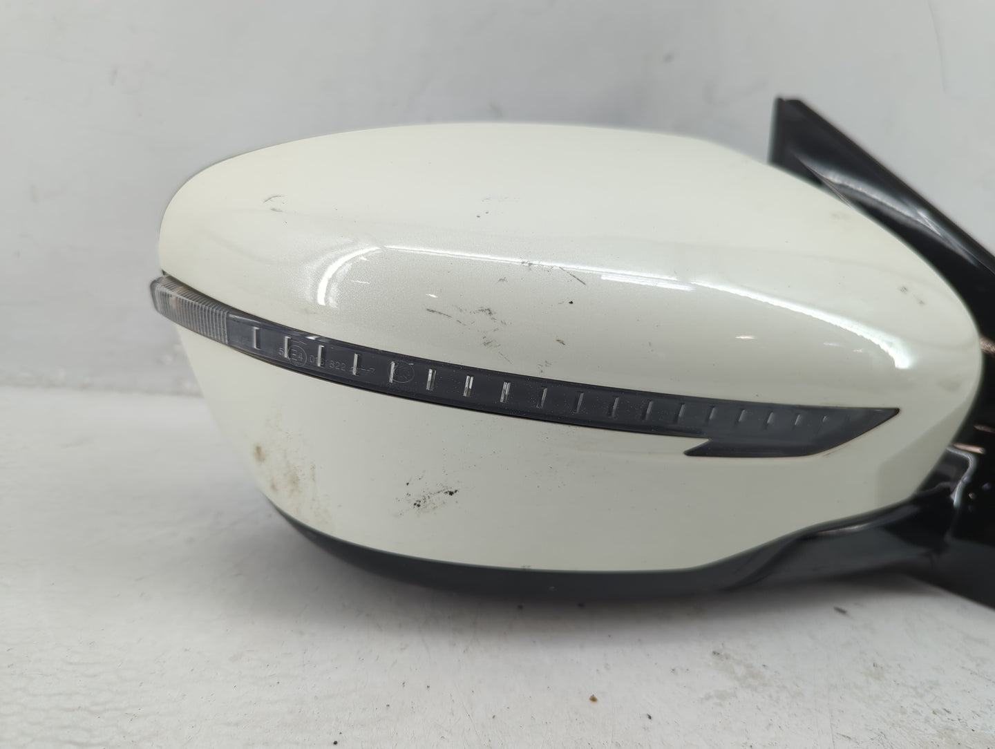 2016-2022 Nissan Murano Passenger Side View Mirror - Right Door Mirror OEM Used - Oemusedautoparts1.com