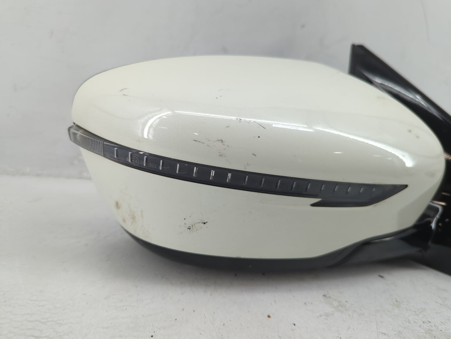 2016-2022 Nissan Murano Passenger Side View Mirror - Right Door Mirror OEM Used - Oemusedautoparts1.com