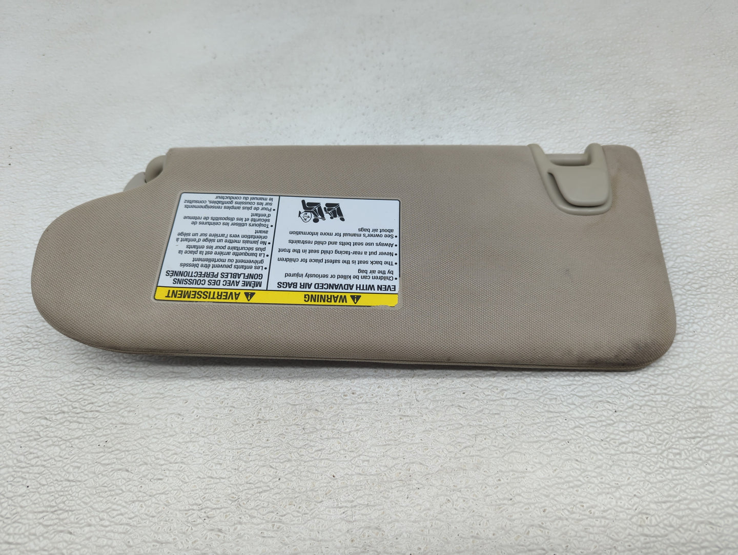 2015-2018 Nissan Murano Sun Visor Shade Replacement Passenger Right Mirror Fits Fits 2015 2016 2017 2018 OEM Used Auto Parts
