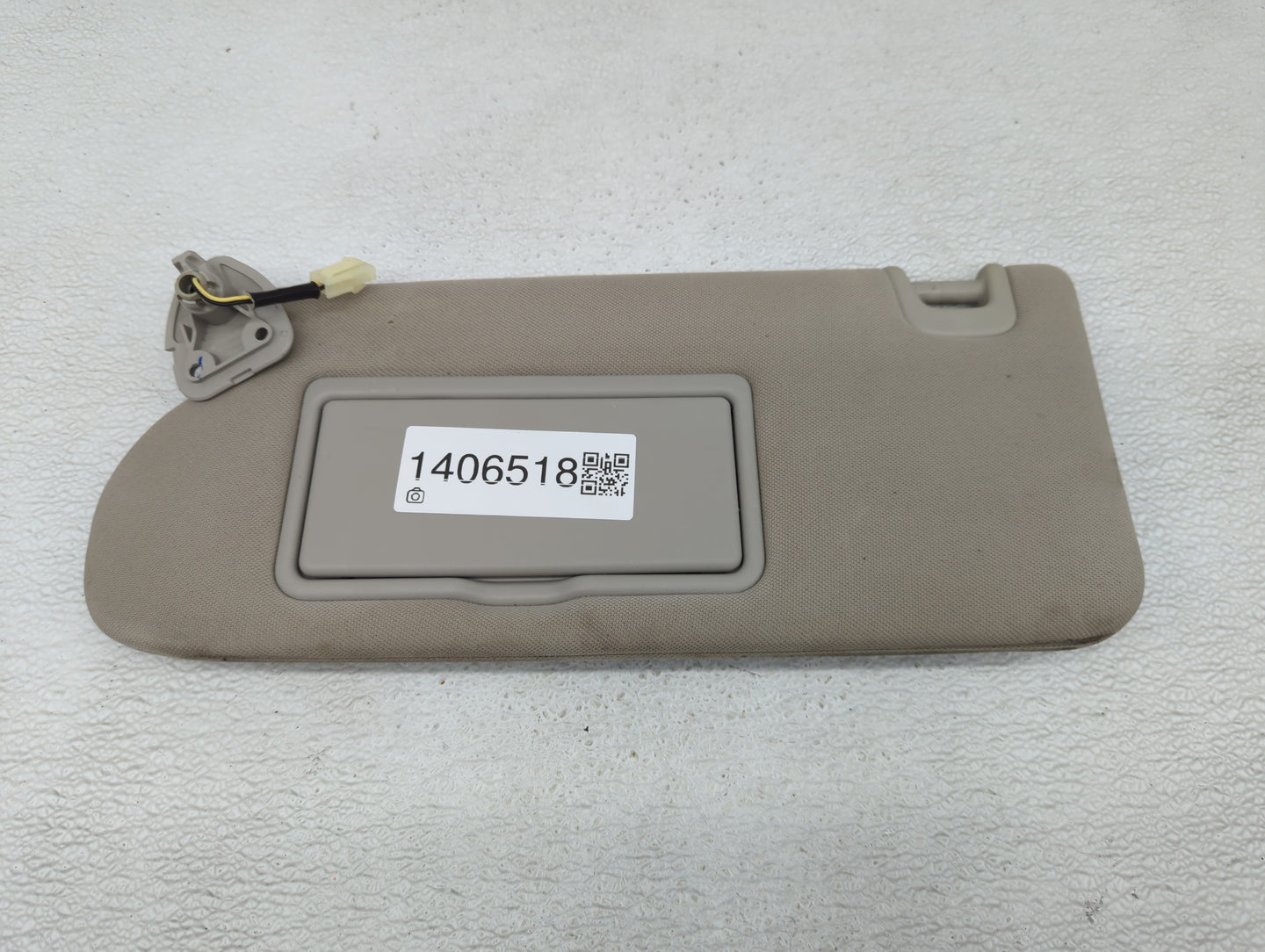 2015-2018 Nissan Murano Sun Visor Shade Replacement Driver Left Mirror Fits Fits 2015 2016 2017 2018 OEM Used Auto Parts - O