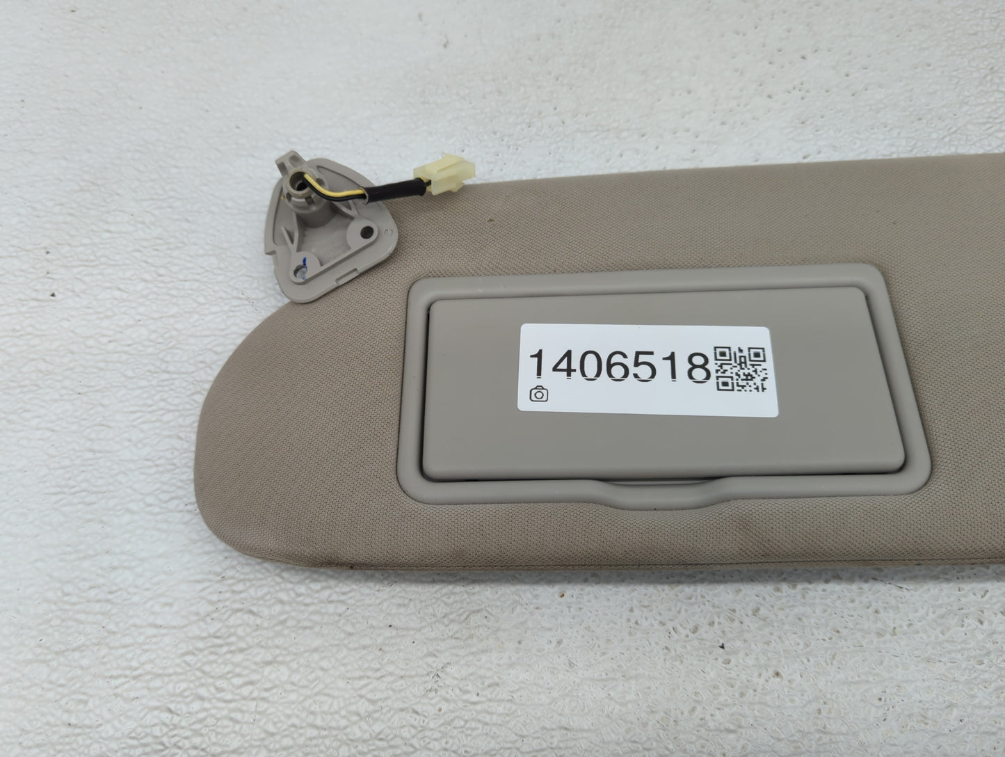 2015-2018 Nissan Murano Sun Visor Shade Replacement Driver Left Mirror Fits Fits 2015 2016 2017 2018 OEM Used Auto Parts - O