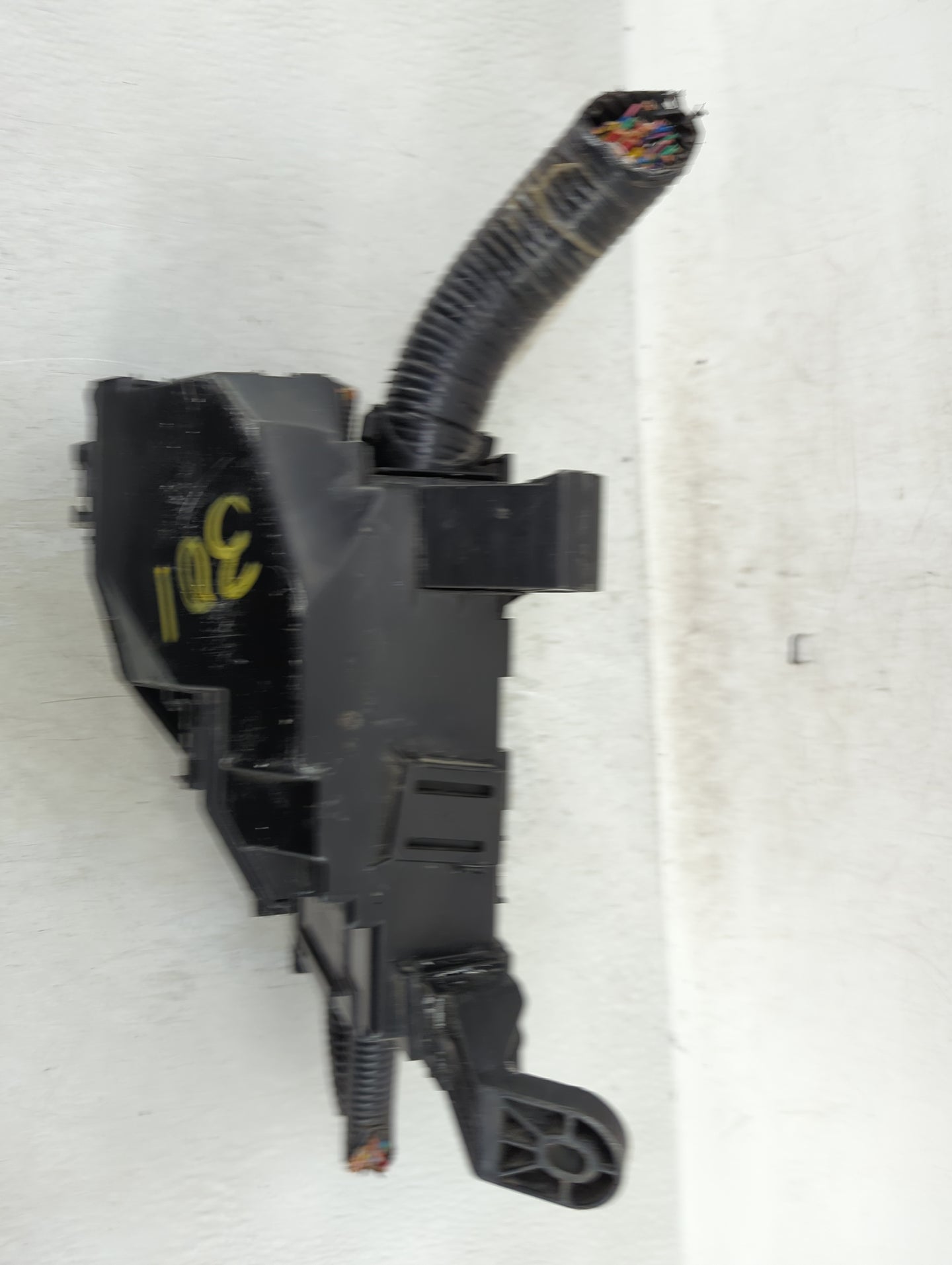 2015-2022 Nissan Murano Fusebox Fuse Box Panel Relay Module Fits Fits 2015 2016 2017 2018 2019 2020 2021 2022 OEM Used Auto 
