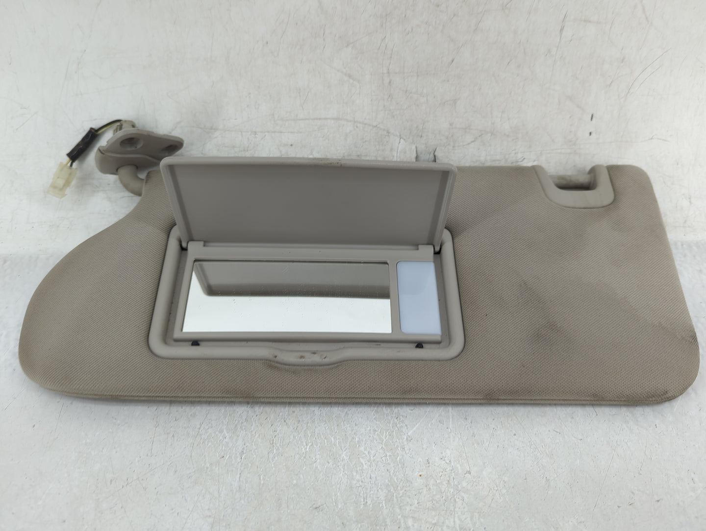 2015-2018 Nissan Murano Sun Visor Shade Replacement Driver Left Mirror Fits Fits 2015 2016 2017 2018 OEM Used Auto Parts - O