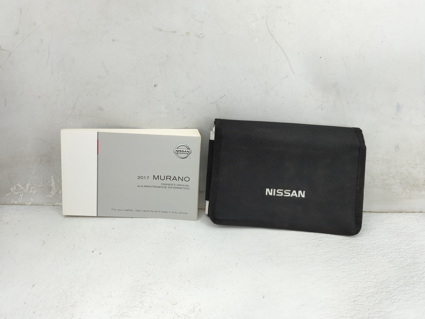 2017 Nissan Murano Owners Manual Book Guide P/N:OM17EA0Z52U2 TOOUM-1SX6D OEM Used Auto Parts - Oemusedautoparts1.com