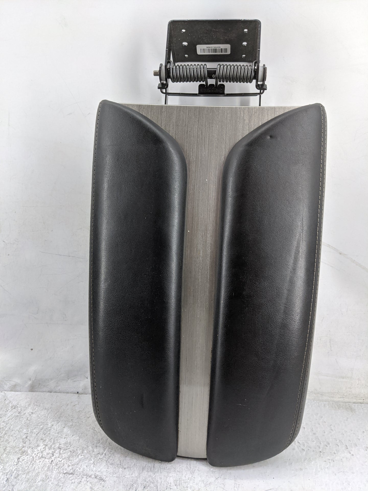 2017-2022 Nissan Murano Center Console Armrest Cover Lid P/N:96920 5AA0A Fits Fits 2017 2018 2019 2020 2021 2022 OEM Used Au