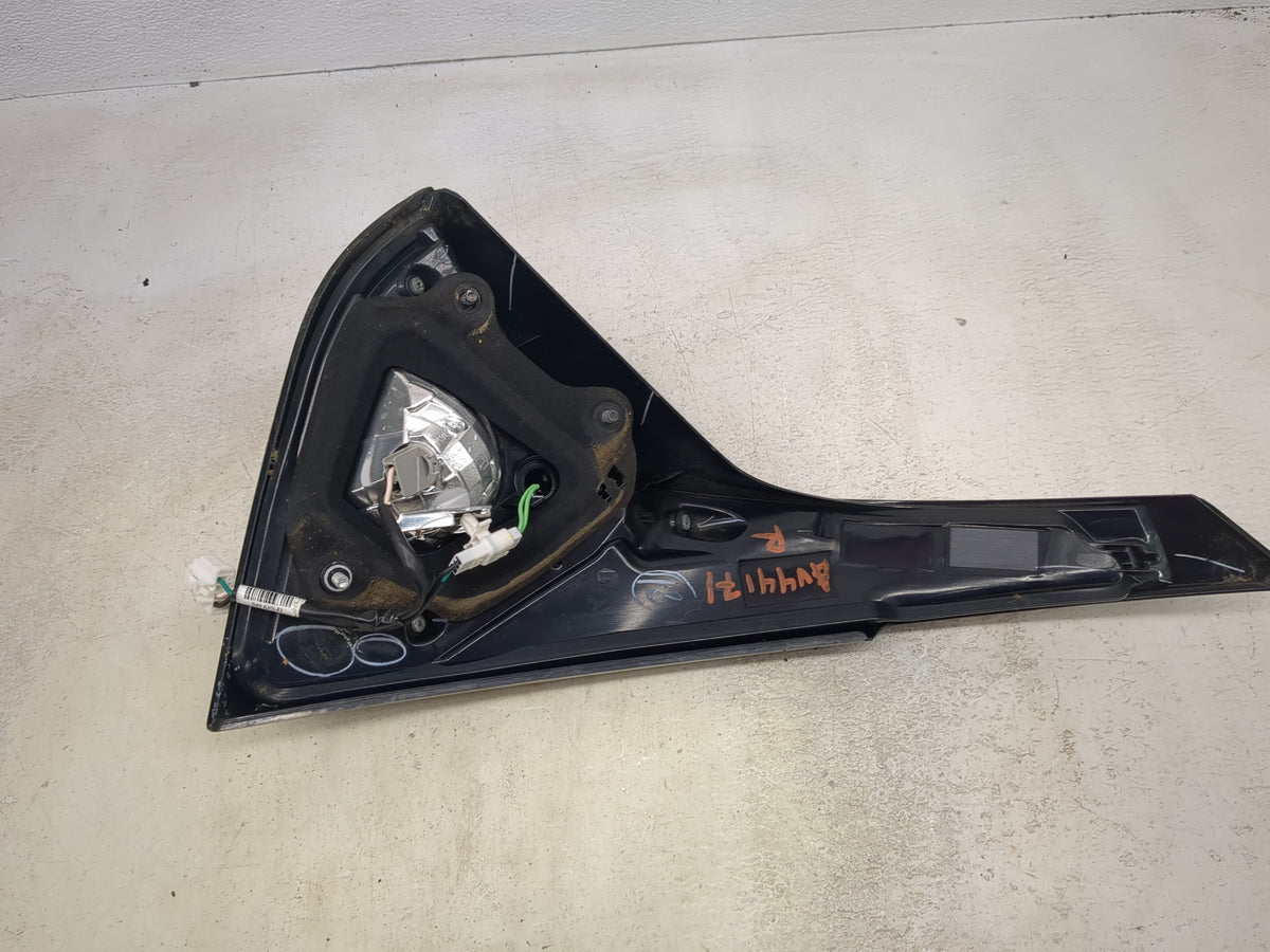 2015-2018 Nissan Murano Passenger Right Side Deck Lid Mounted Tail Light - Oemusedautoparts1.com