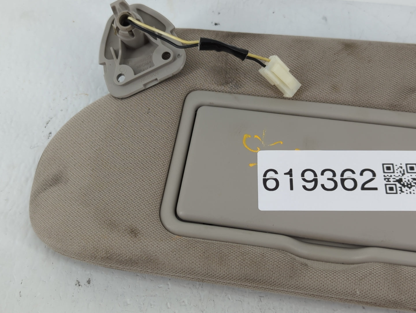 2015-2018 Nissan Murano Sun Visor Shade Replacement Driver Left Mirror Fits Fits 2015 2016 2017 2018 OEM Used Auto Parts - O