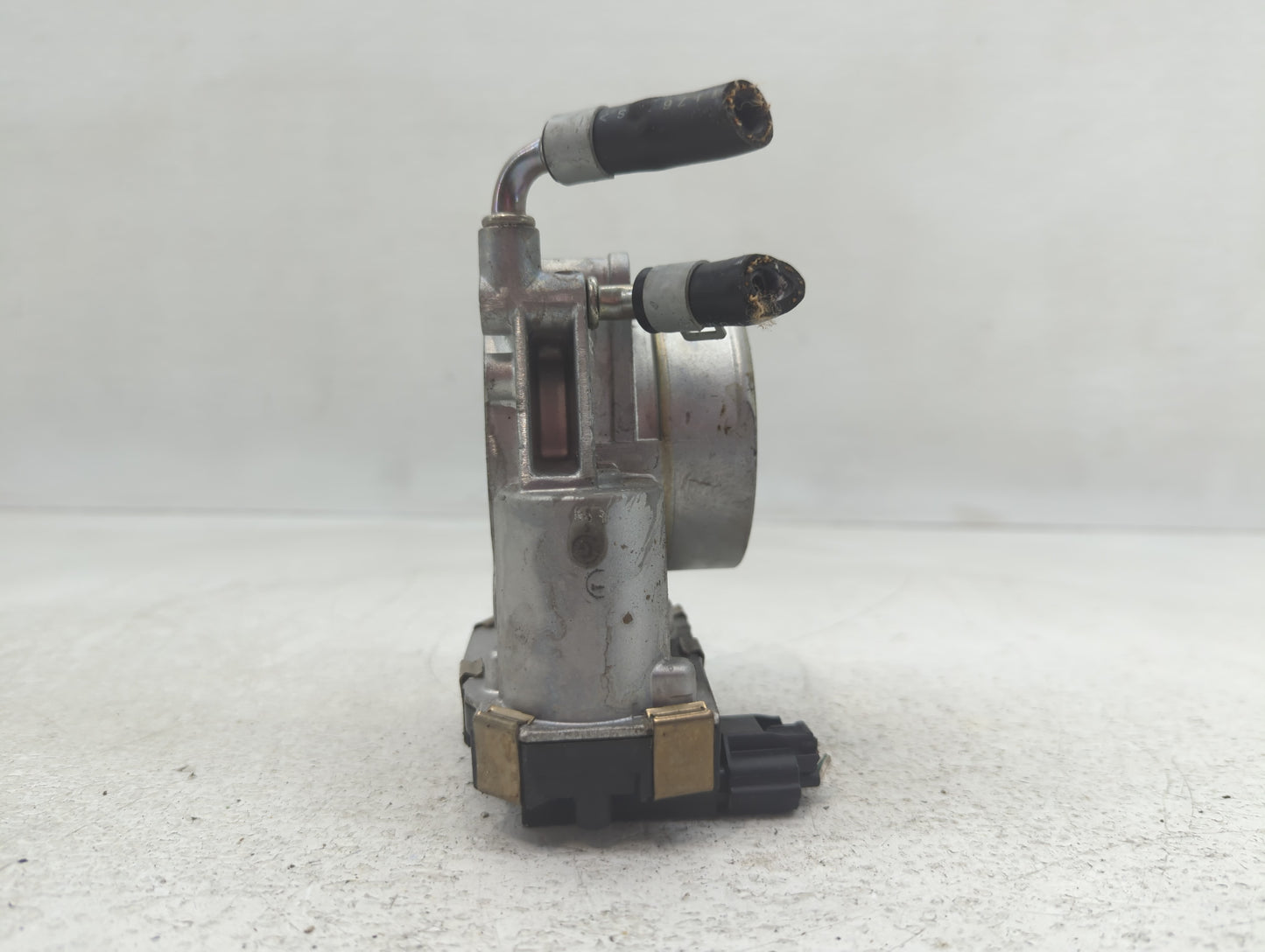 2015-2022 Nissan Murano Throttle Body P/N:RME70-50 7705 Fits Fits 2015 2016 2017 2018 2019 2020 2021 2022 OEM Used Auto Part