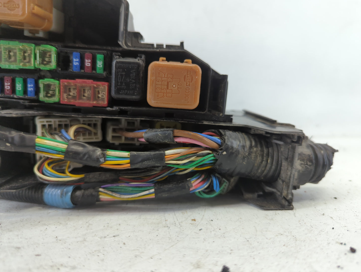 2015-2022 Nissan Murano Fusebox Fuse Box Panel Relay Module P/N:7154-5763-30 7254-5763-30 Fits OEM Used Auto Parts - Oemused