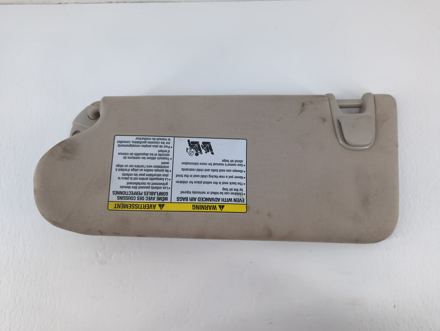 2015-2018 Nissan Murano Sun Visor Shade Replacement Passenger Right Mirror Fits Fits 2015 2016 2017 2018 OEM Used Auto Parts