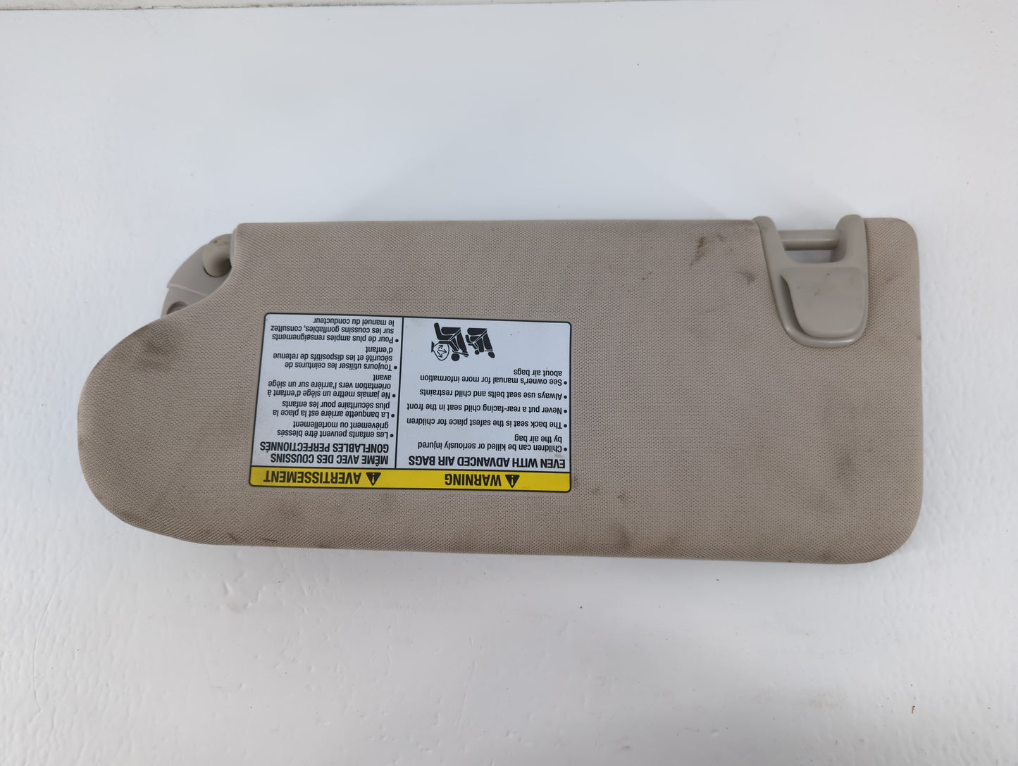 2015-2018 Nissan Murano Sun Visor Shade Replacement Passenger Right Mirror Fits Fits 2015 2016 2017 2018 OEM Used Auto Parts