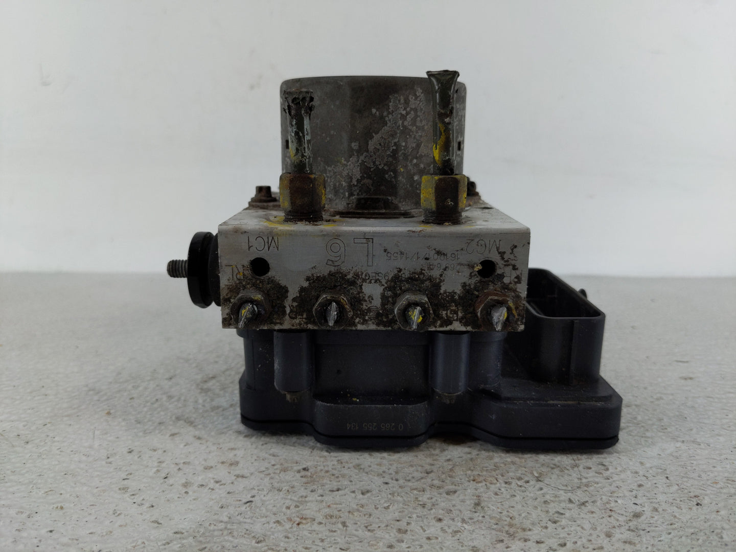 2017 Nissan Nv200 ABS Pump Control Module Replacement Fits OEM Used Auto Parts - Oemusedautoparts1.com