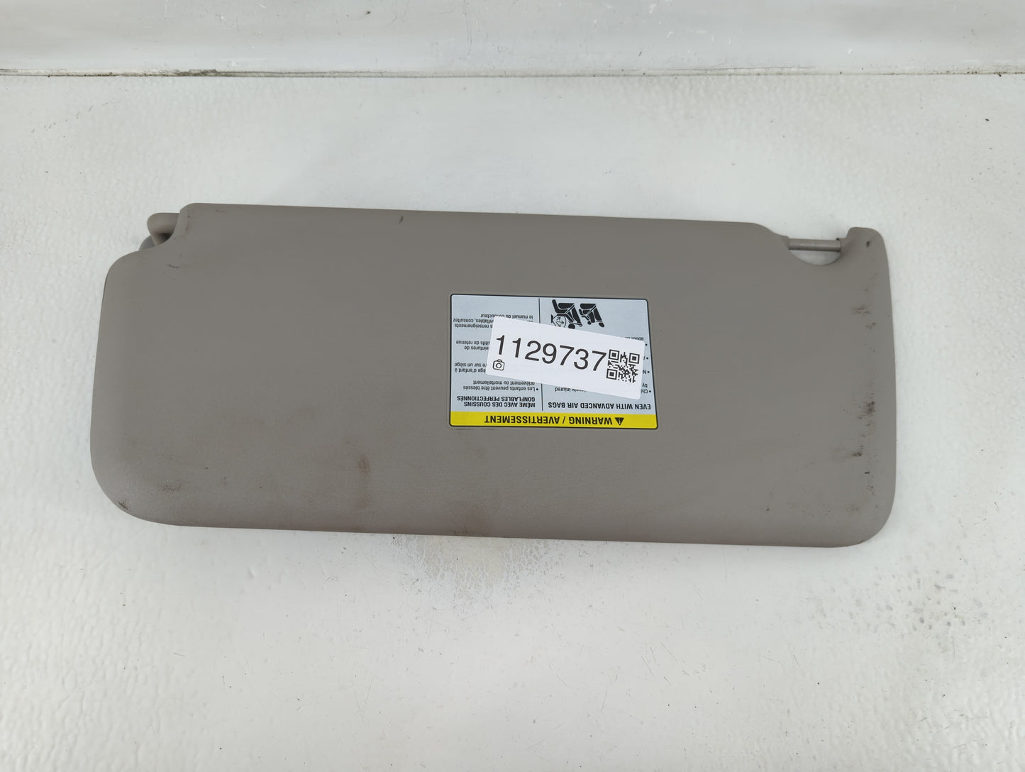 2017 Nissan Nv200 Sun Visor Shade Replacement Passenger Right Mirror Fits OEM Used Auto Parts - Oemusedautoparts1.com