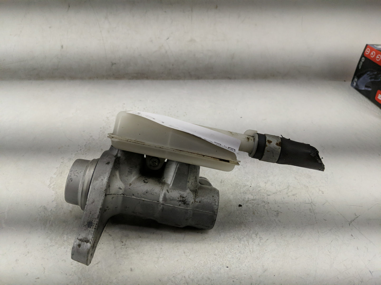 2014-2020 Nissan Nv200 Brake Master Cylinder 1312598 - Oemusedautoparts1.com