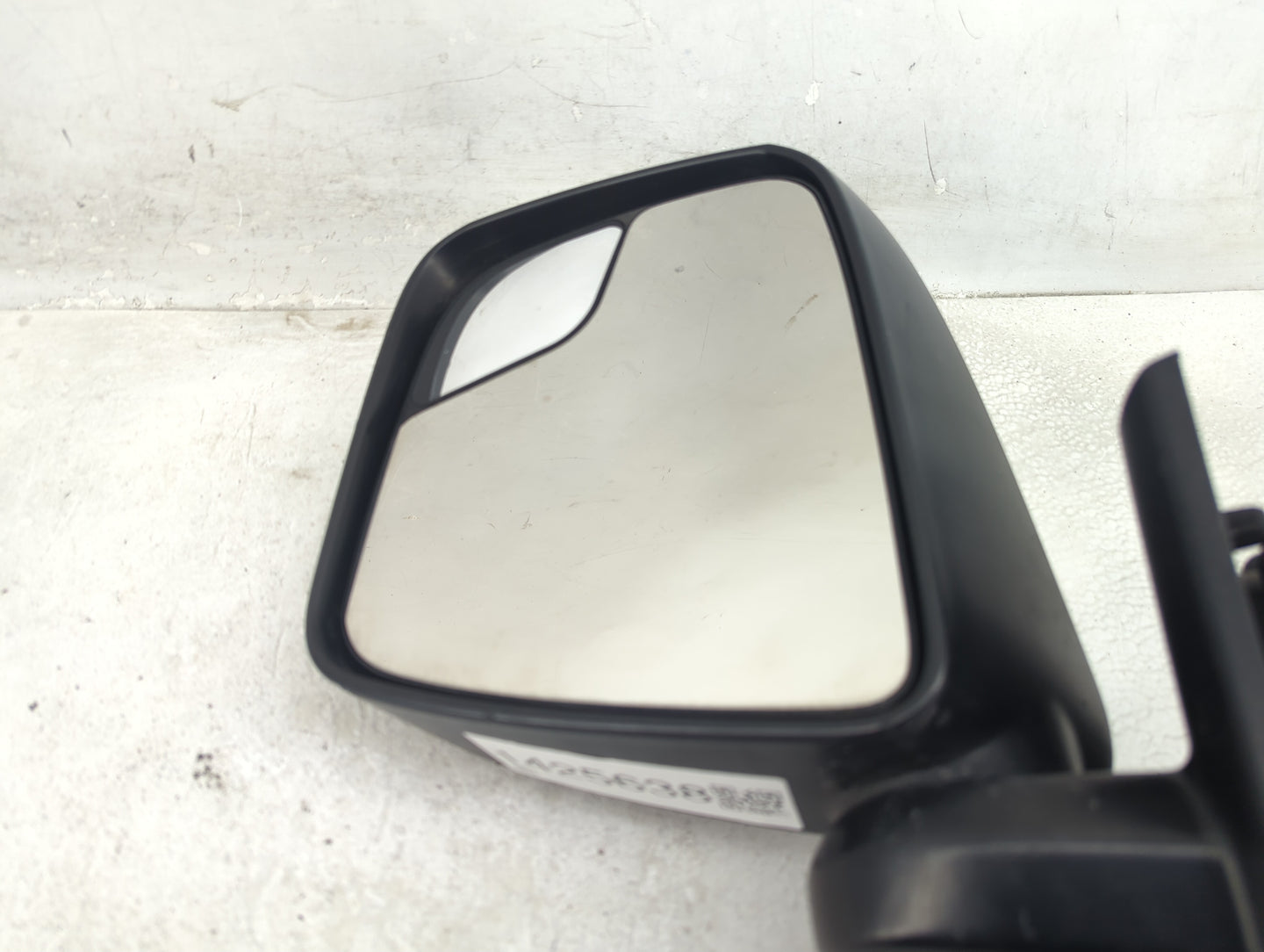 2017 Nissan Nv200 Driver Side View Mirror - Left Door Mirror OEM Used - Oemusedautoparts1.com