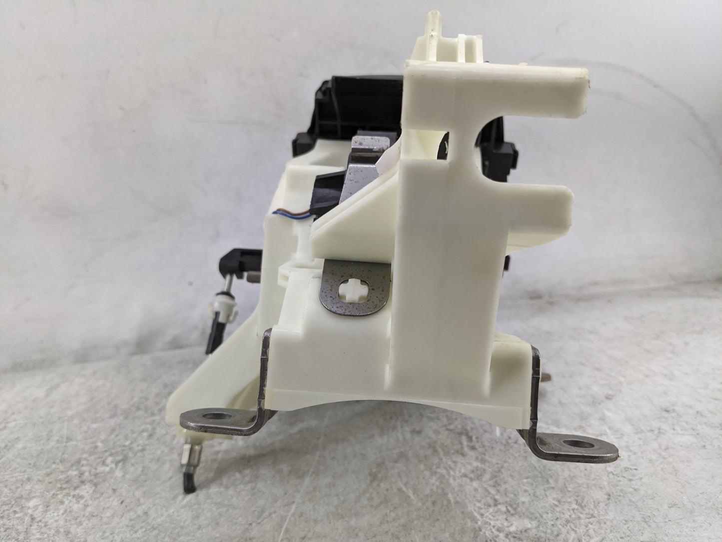 2017 Nissan Nv200 Floor Console Assembly Shifter - Oemusedautoparts1.com