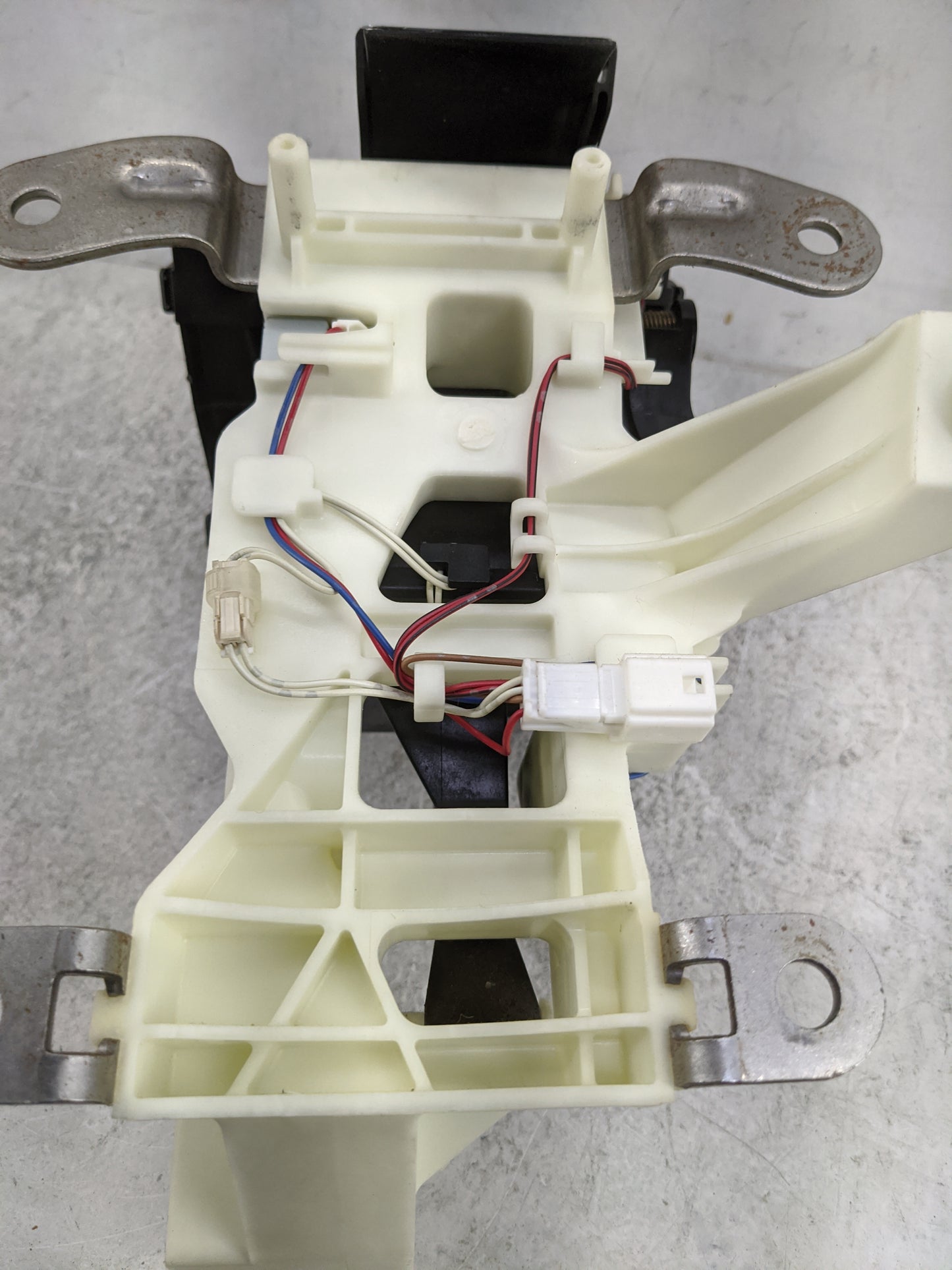 2017 Nissan Nv200 Floor Console Assembly Shifter - Oemusedautoparts1.com