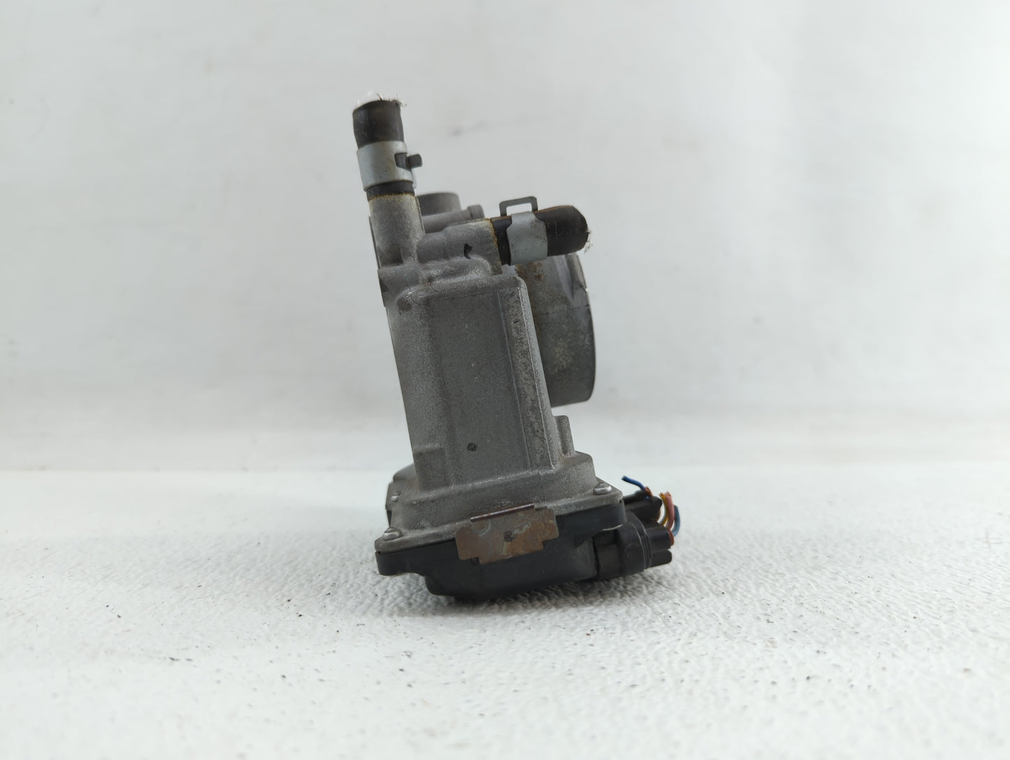 2014-2019 Nissan Nv200 Throttle Body P/N:ET-A60-02 E ET-A60-02 J Fits OEM Used Auto Parts - Oemusedautoparts1.com